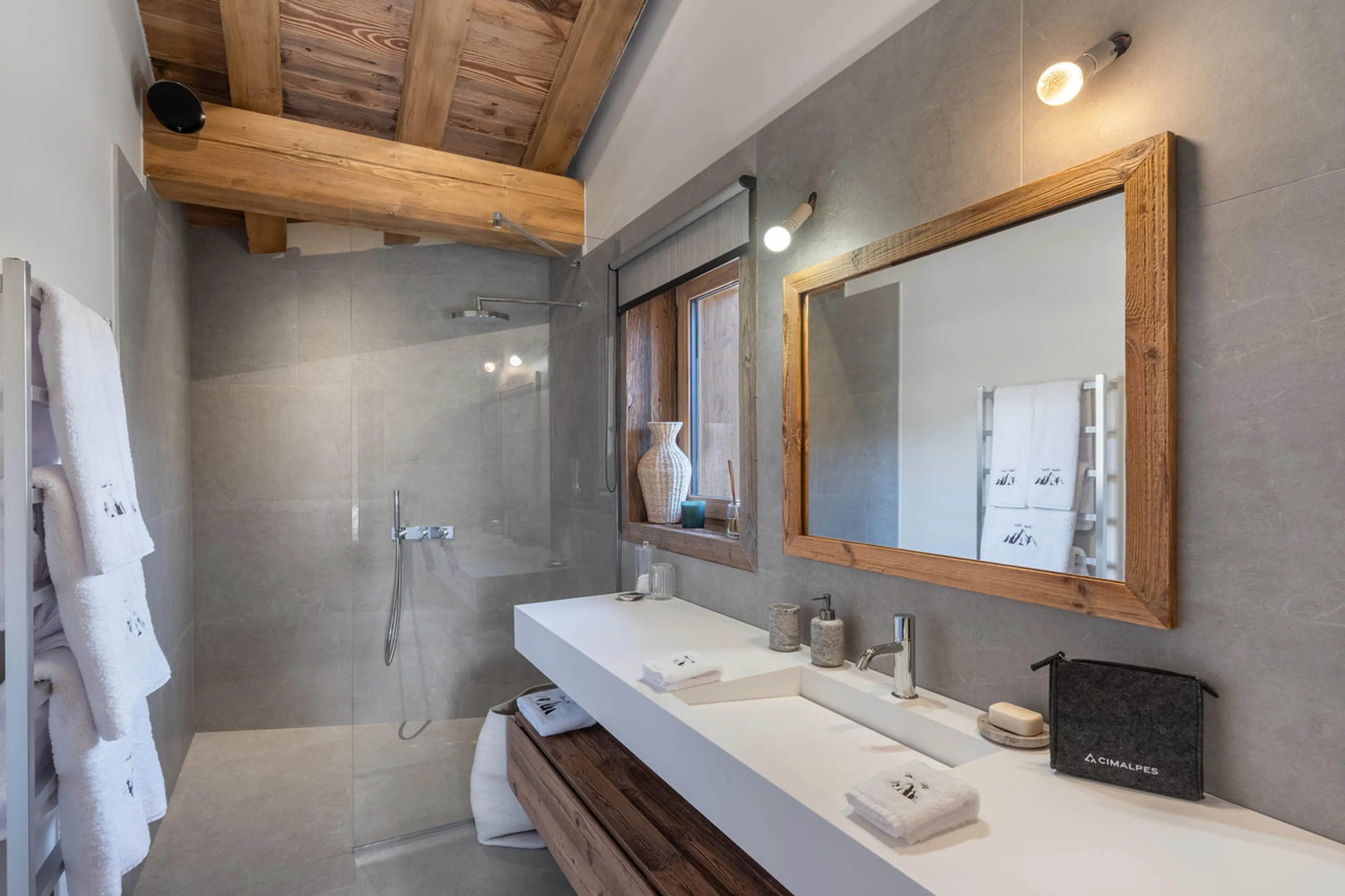 En-suite shower room in Chalet Marcel, St Martin de Belleville