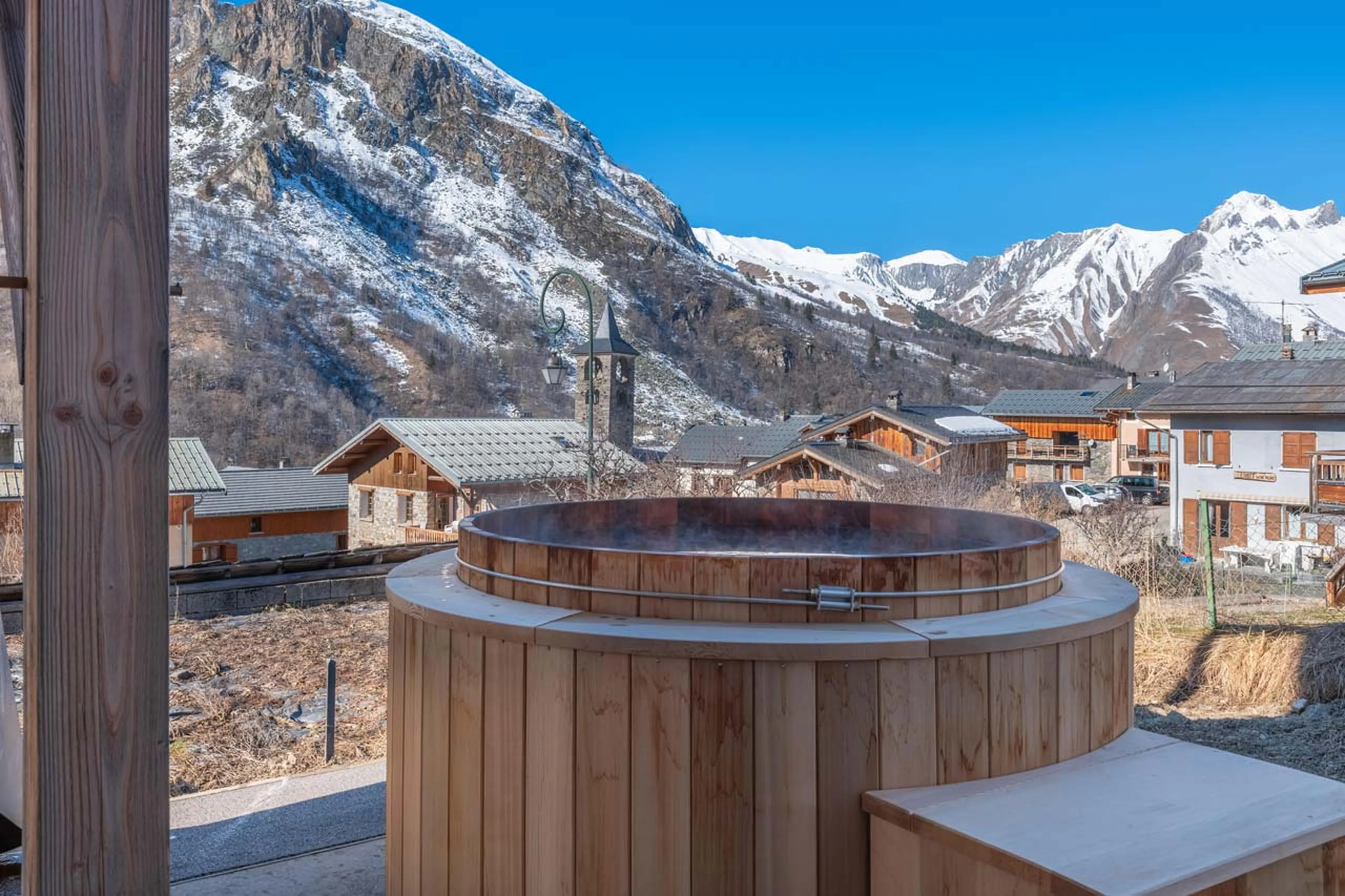 Nordic bath on terrace in Chalet Marcel, St Martin de Belleville