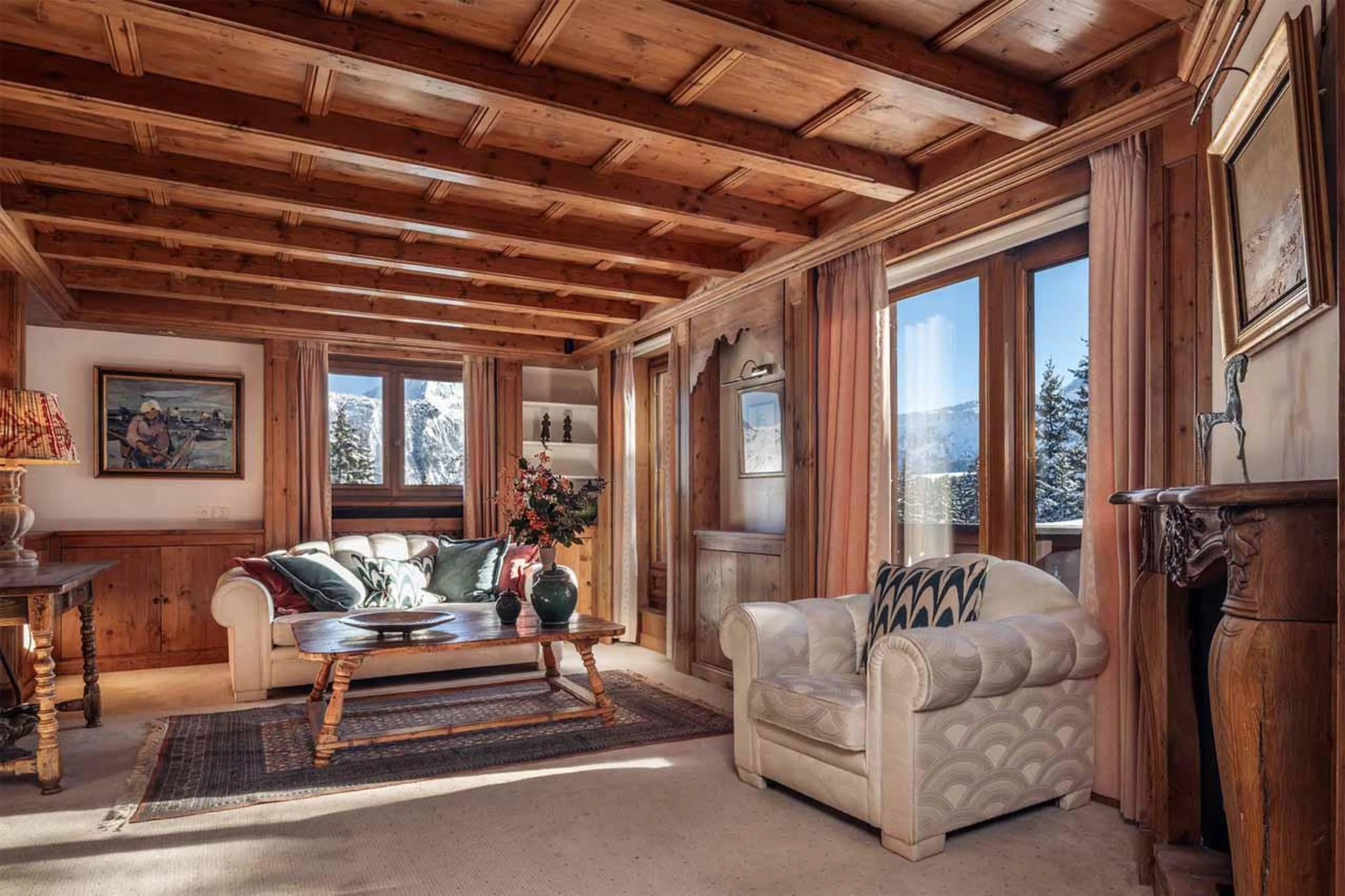 Private sitting room in Chalet Margaux, Courchevel 1850
