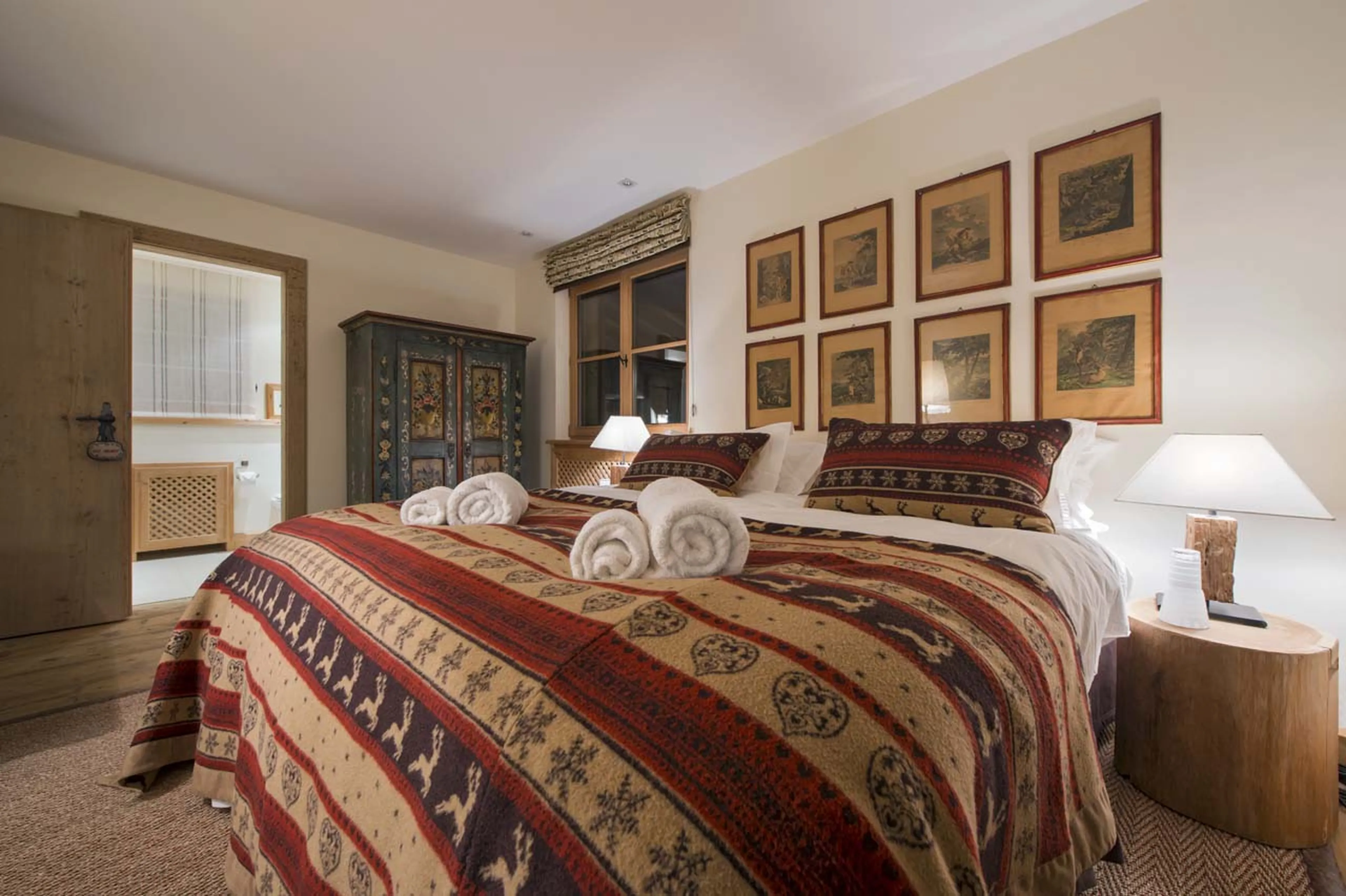 Bedroom six at Chalet Maria Schnee in St Anton