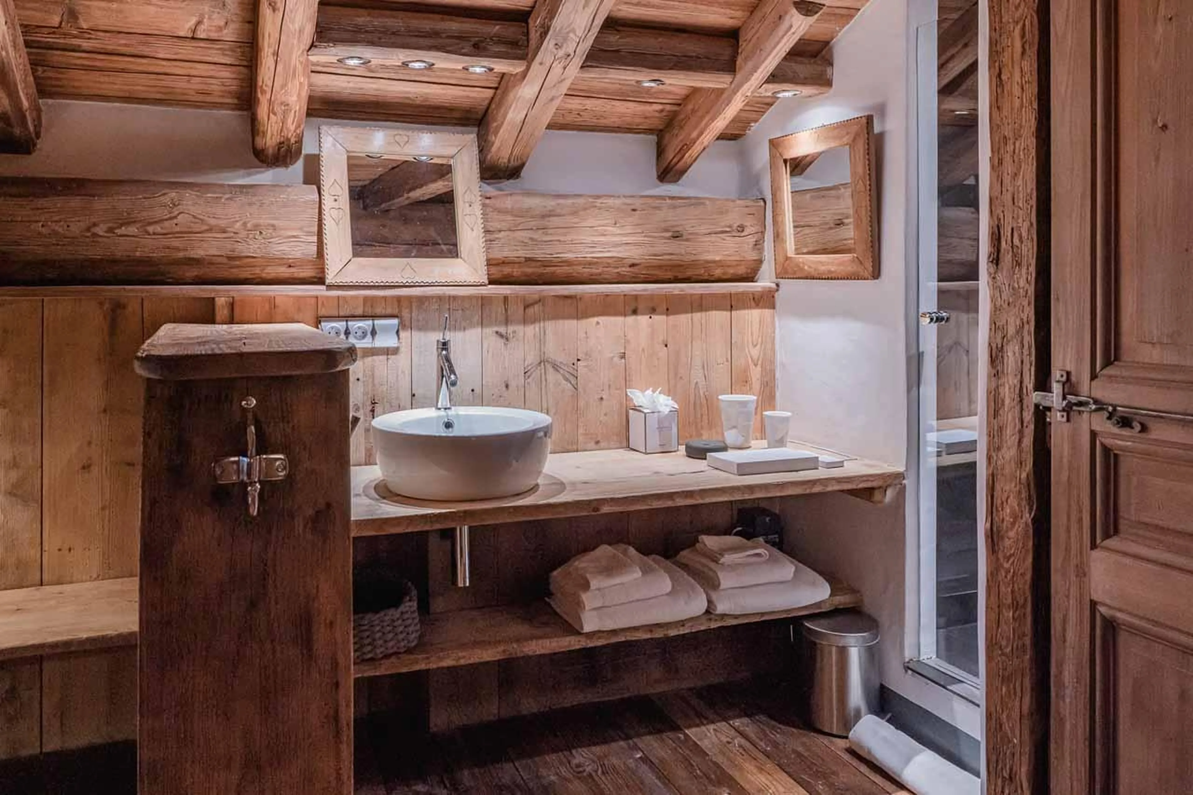 En-shower room in Chalet Marie, Val d'Isere