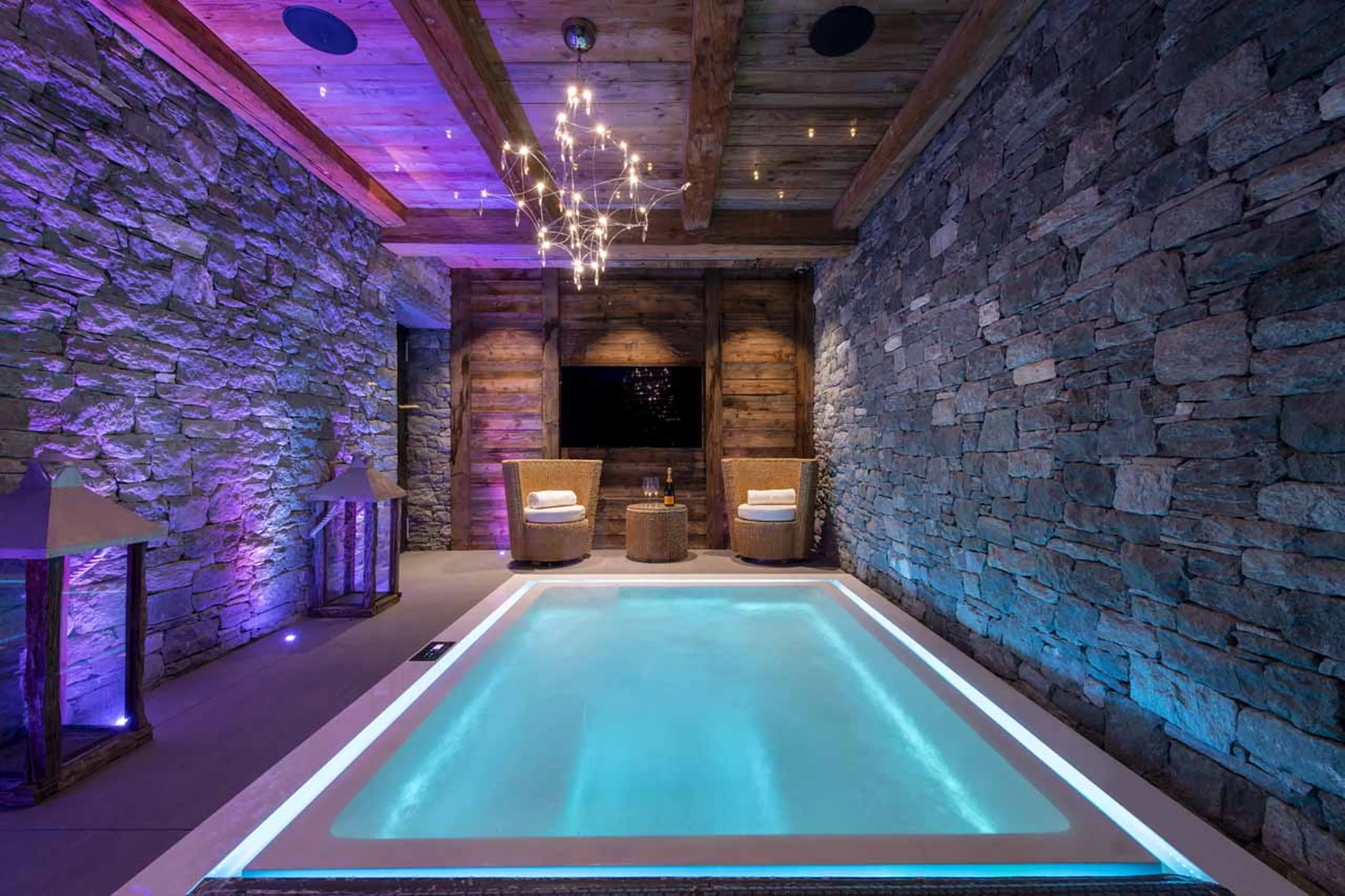 Indoot hot tub at Chalet Marmottier in Verbier