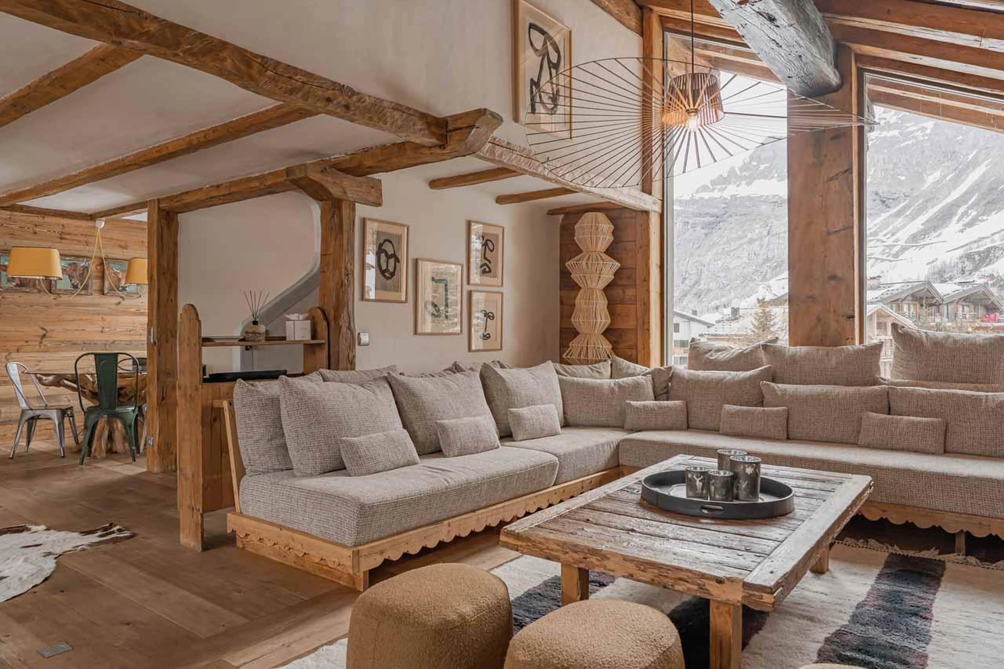 Living area in Chalet Mathilda, Val d'Isere