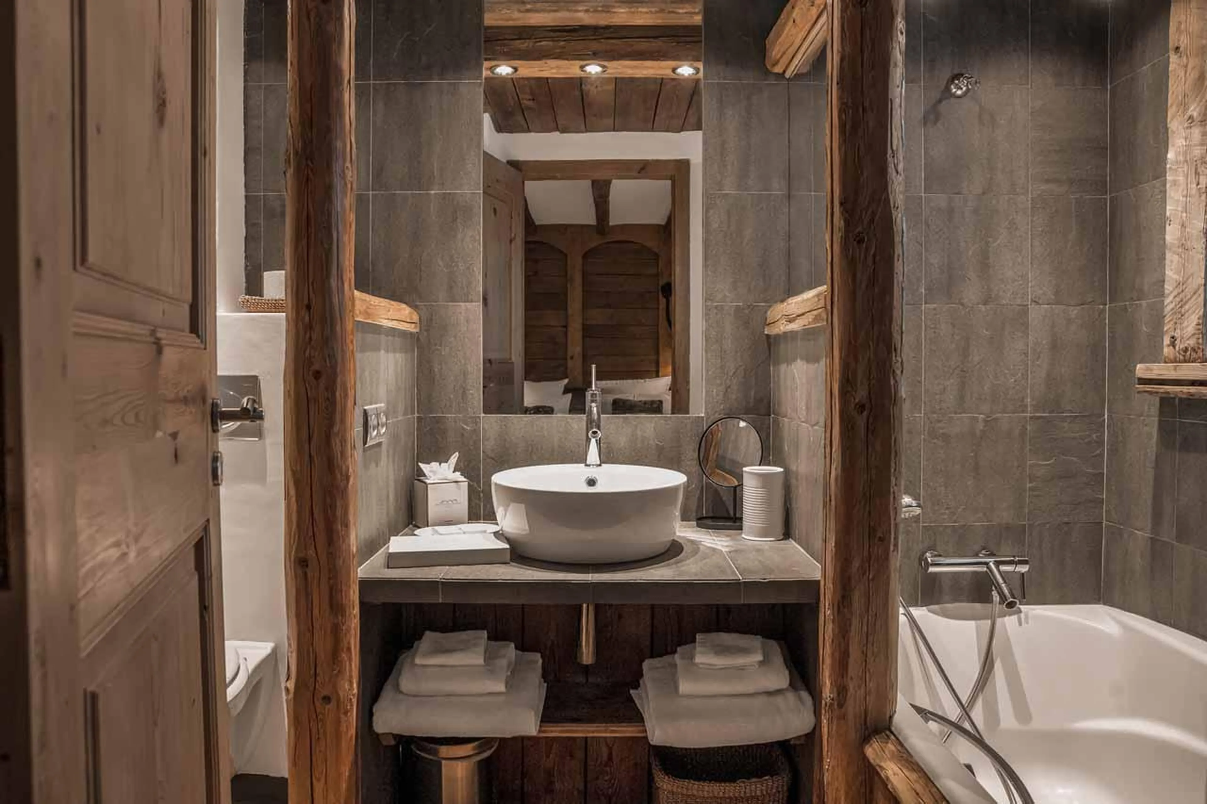 En-suite bathroom in Chalet Mathilda, Val d'Isere
