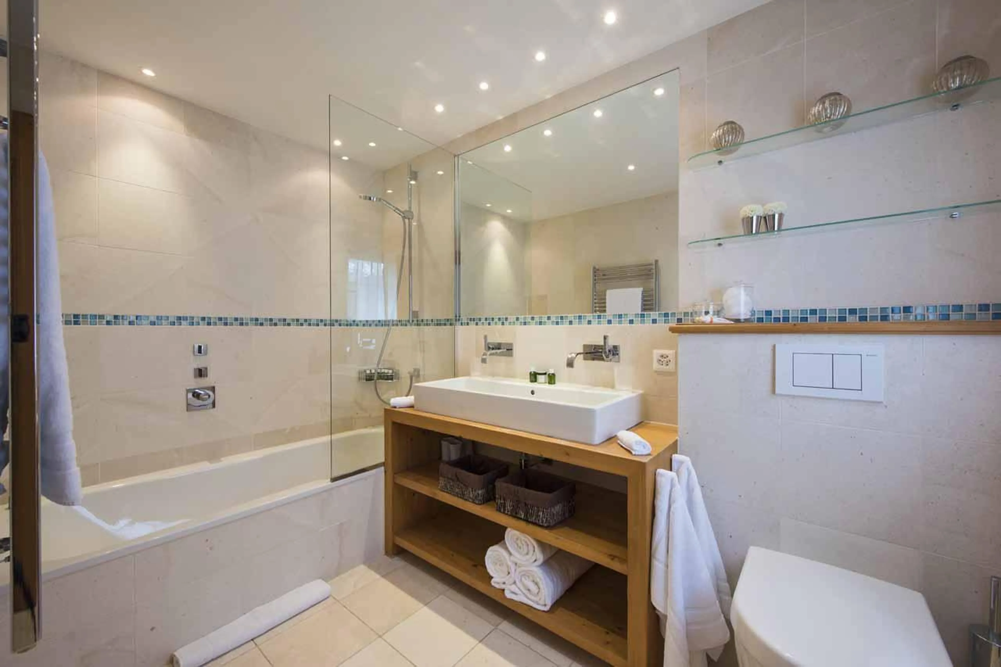 En-suite bathroom in Chalet Milou in Verbier
