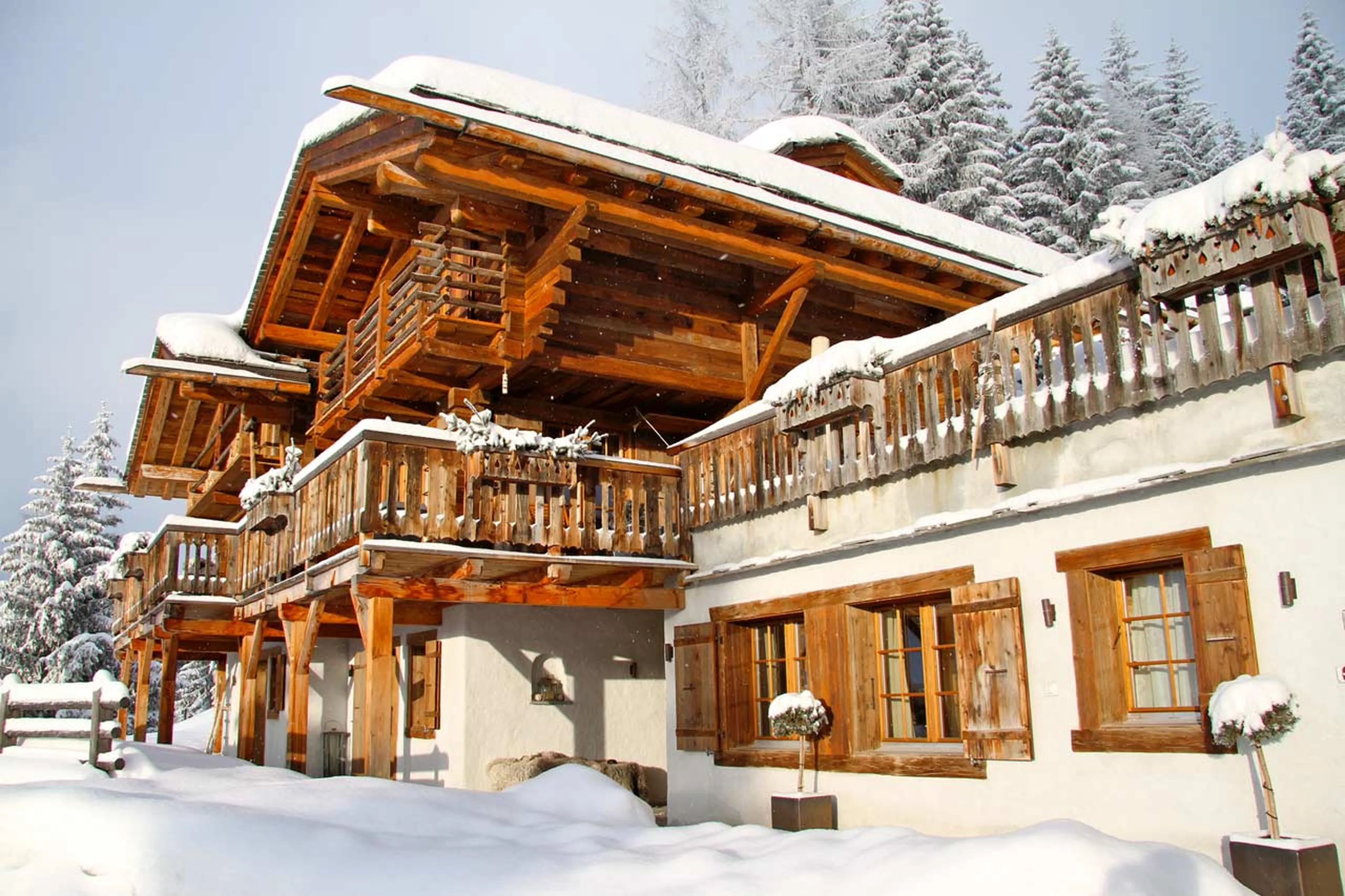 Exterior in winter of Chalet Milou in Verbier