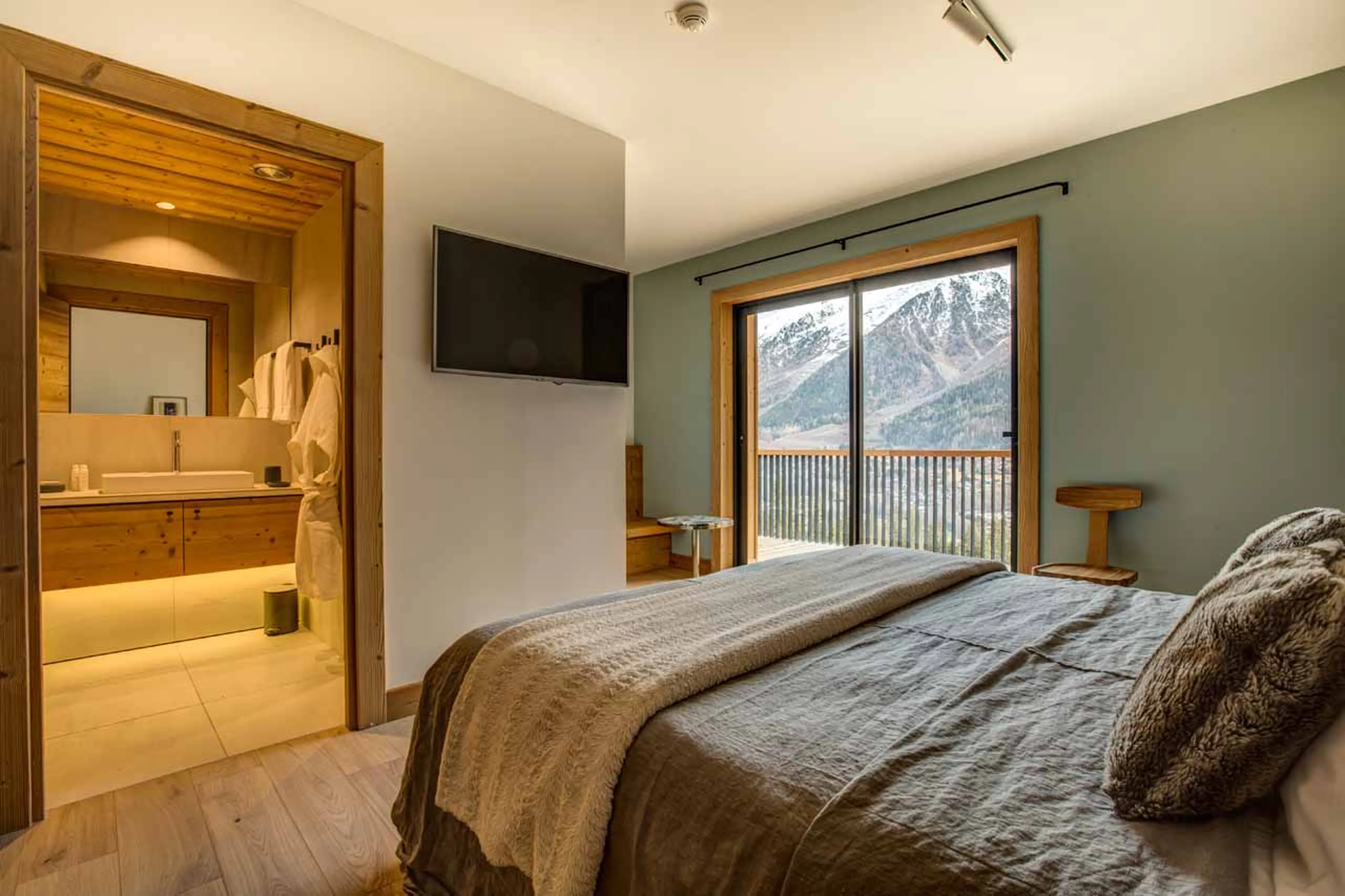 Bedroom four balcony at Le Chalet Mont Blanc in Chamonix