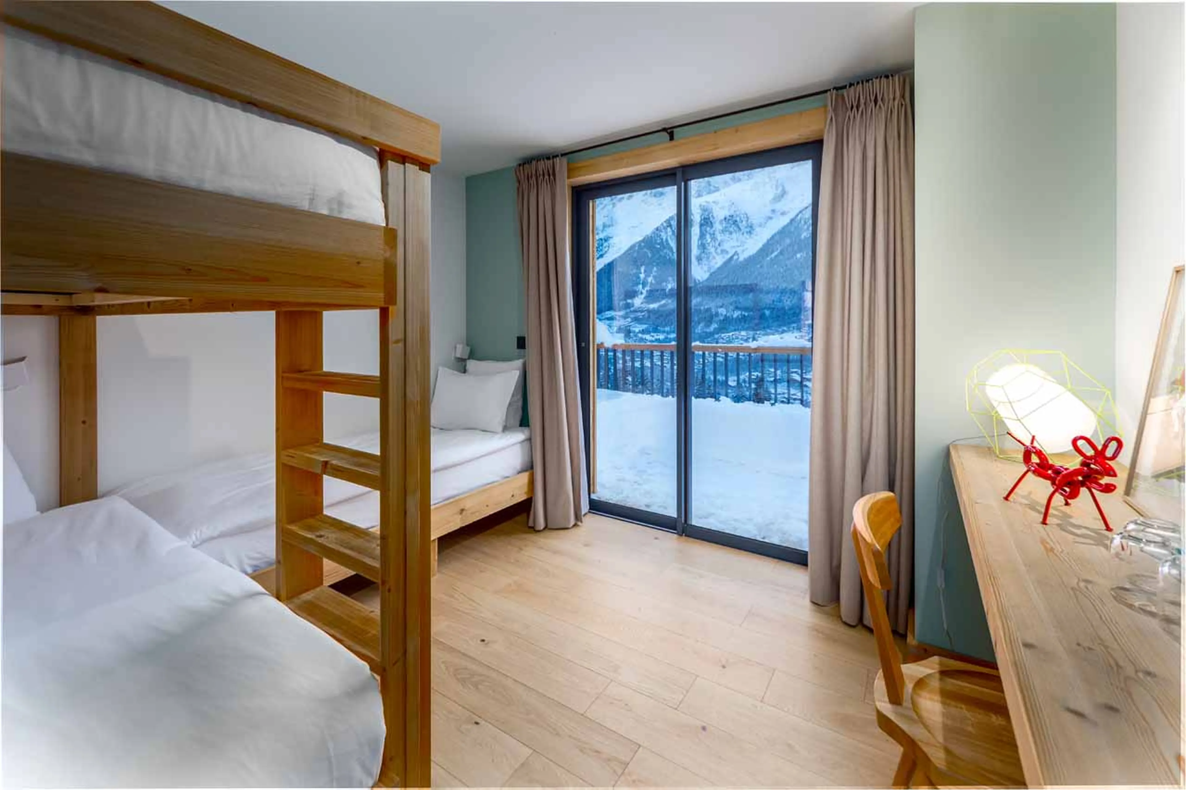 Bunk bedroom sleeping 3 at Le Chalet Mont Blanc in Chamonix