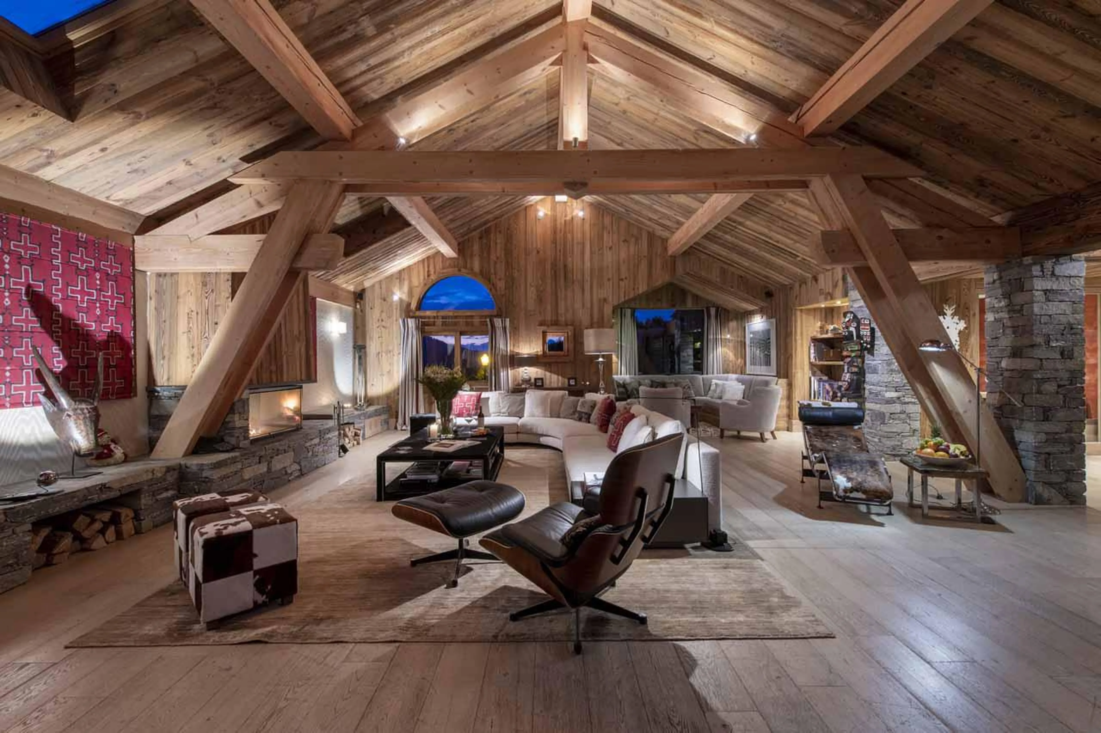 Living room at night in Chalet Mont Tremblant in Meribel
