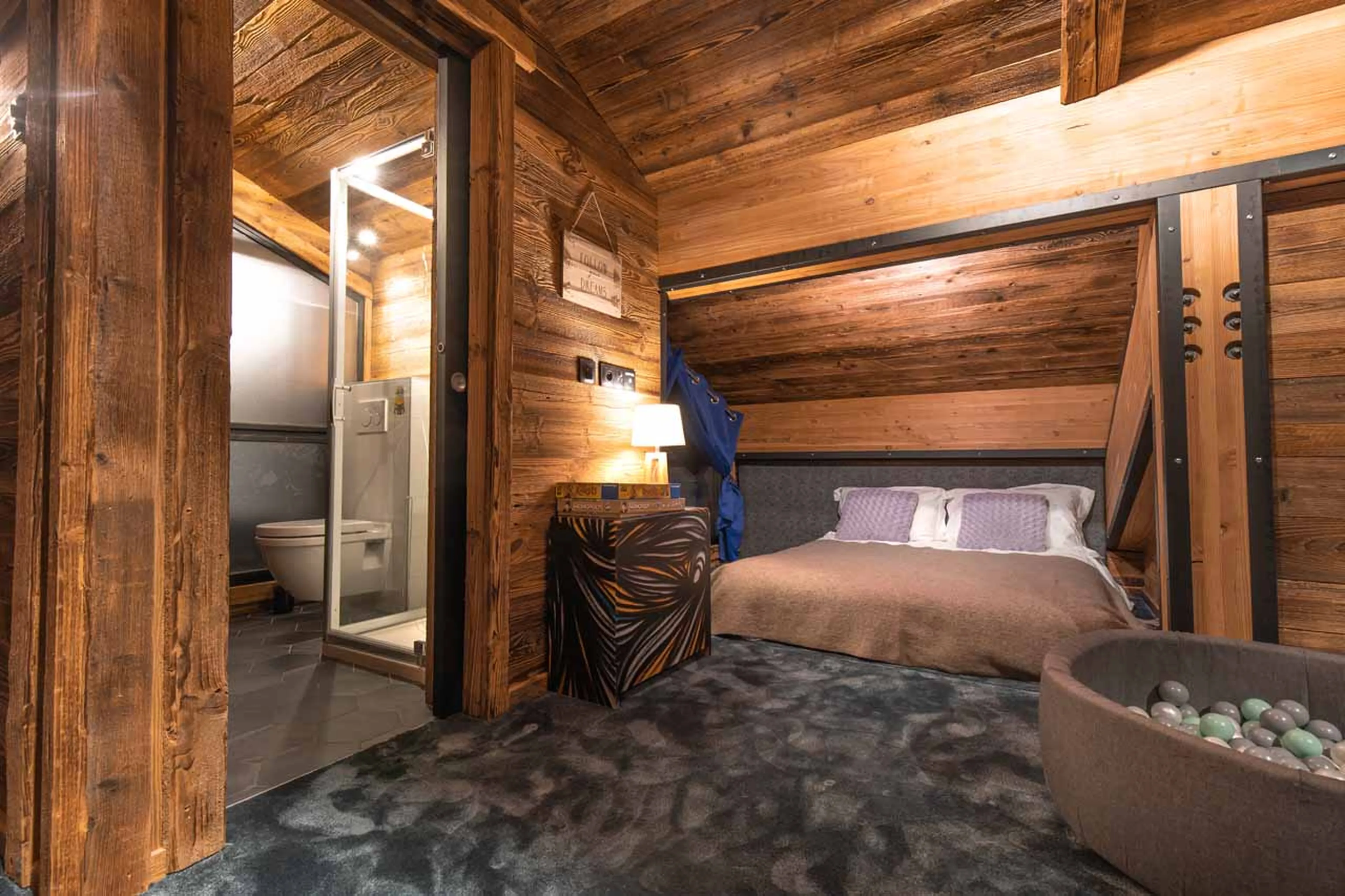 Double bed in family suite at Chalet Monts in Tignes