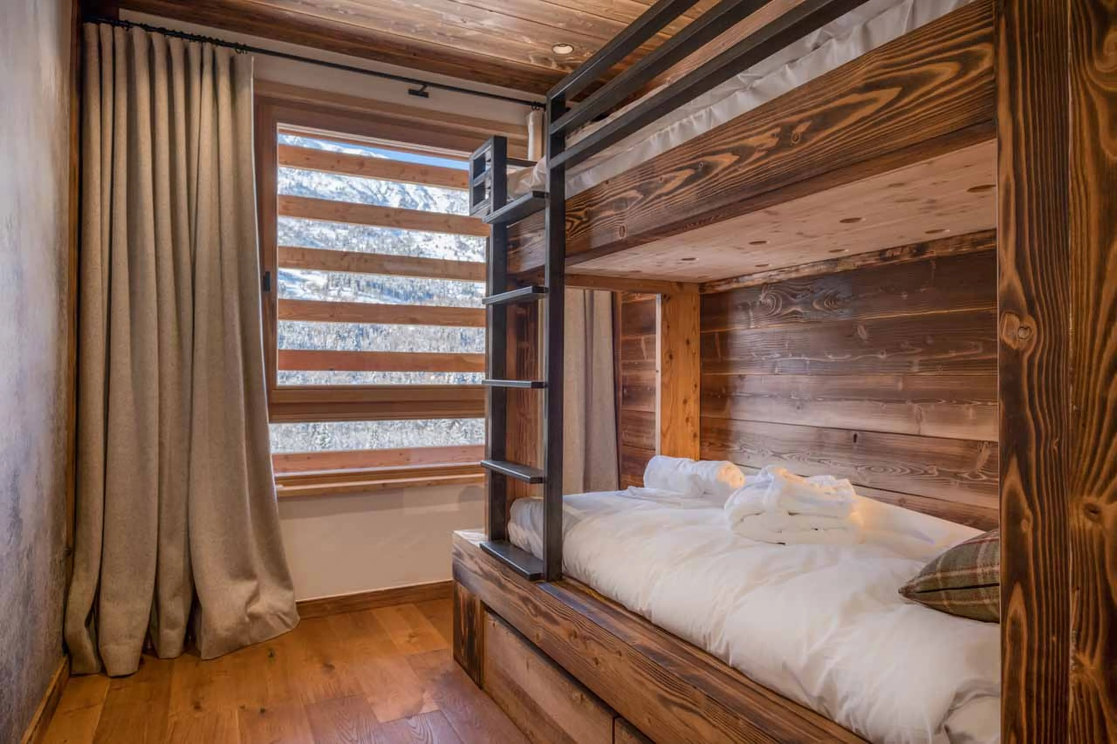 Bedroom 3 bunk room at Chalet Myriam in Meribel