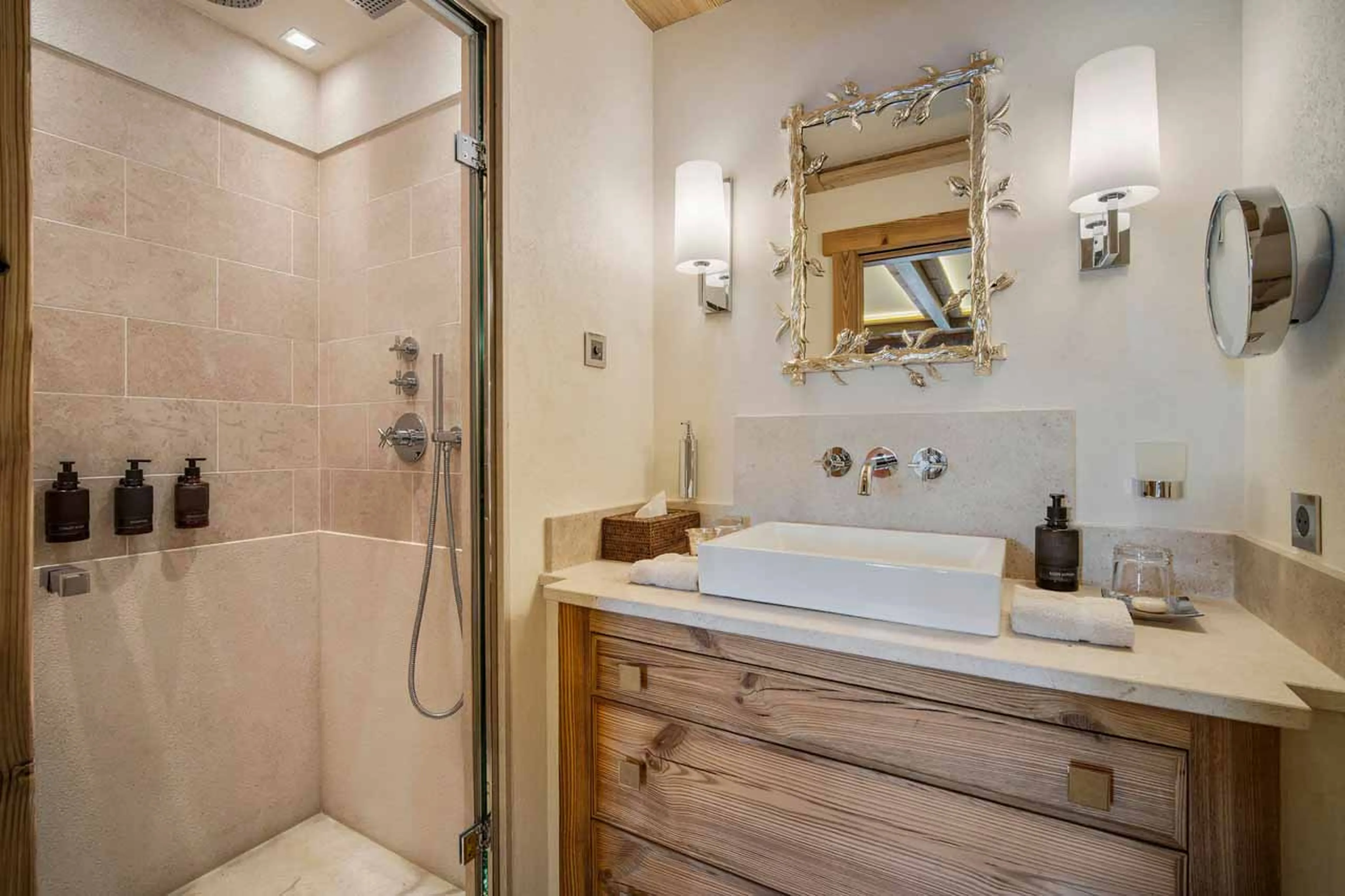 En suite double bedroom in Chalet Nanuq in Courchevel 1850