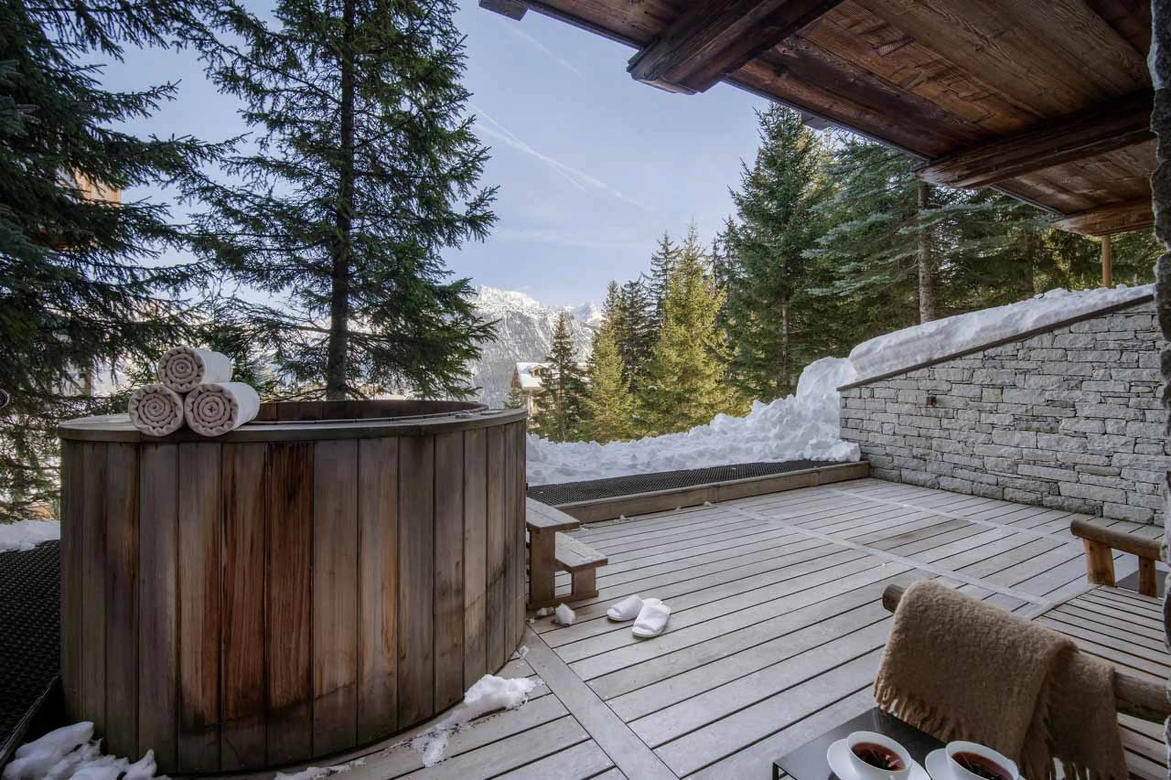 Hot tub in Chalet Nanuq in Courchevel 1850