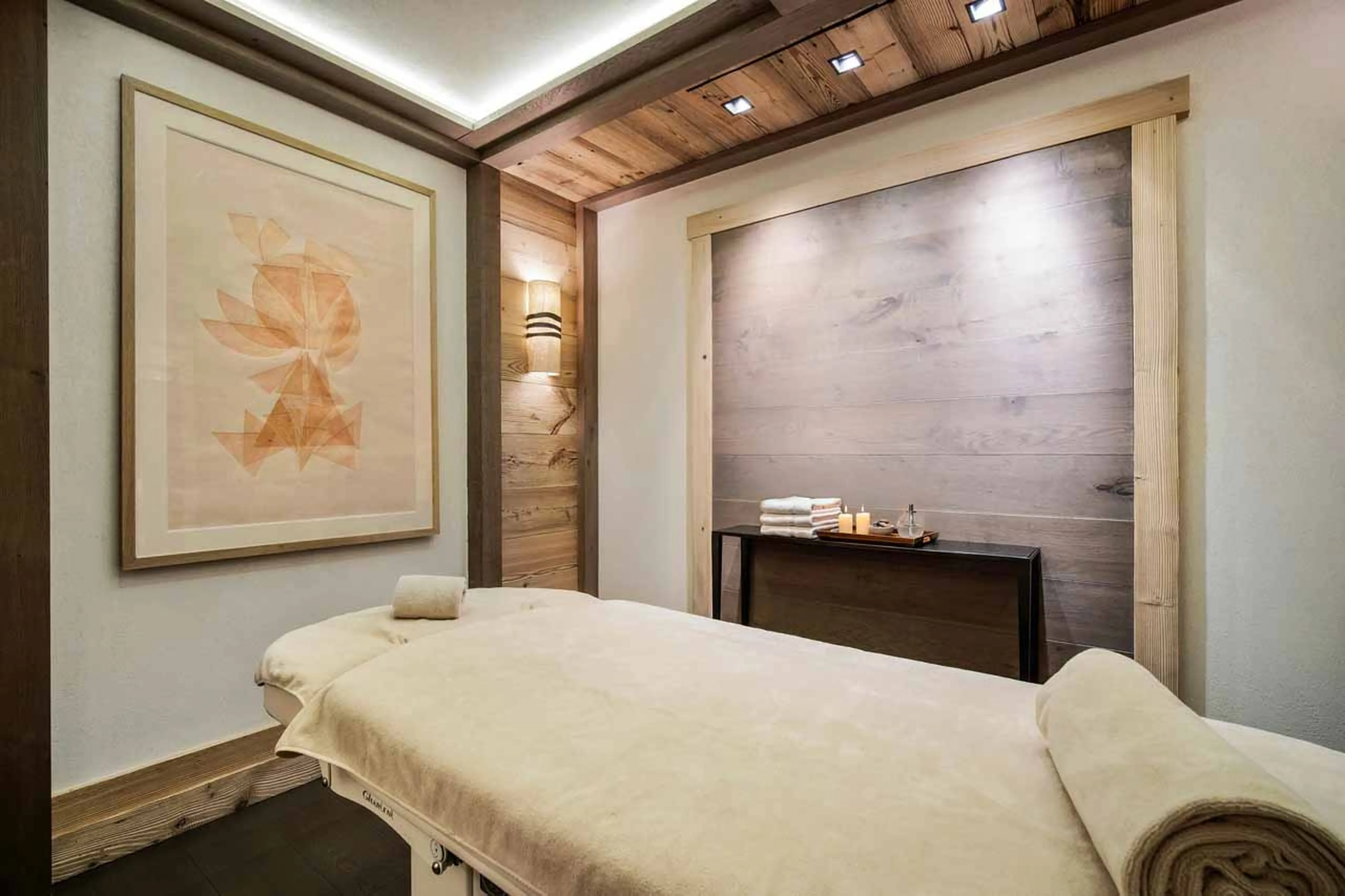 Massage room in wellness area in Chalet Nanuq in Courchevel 1850