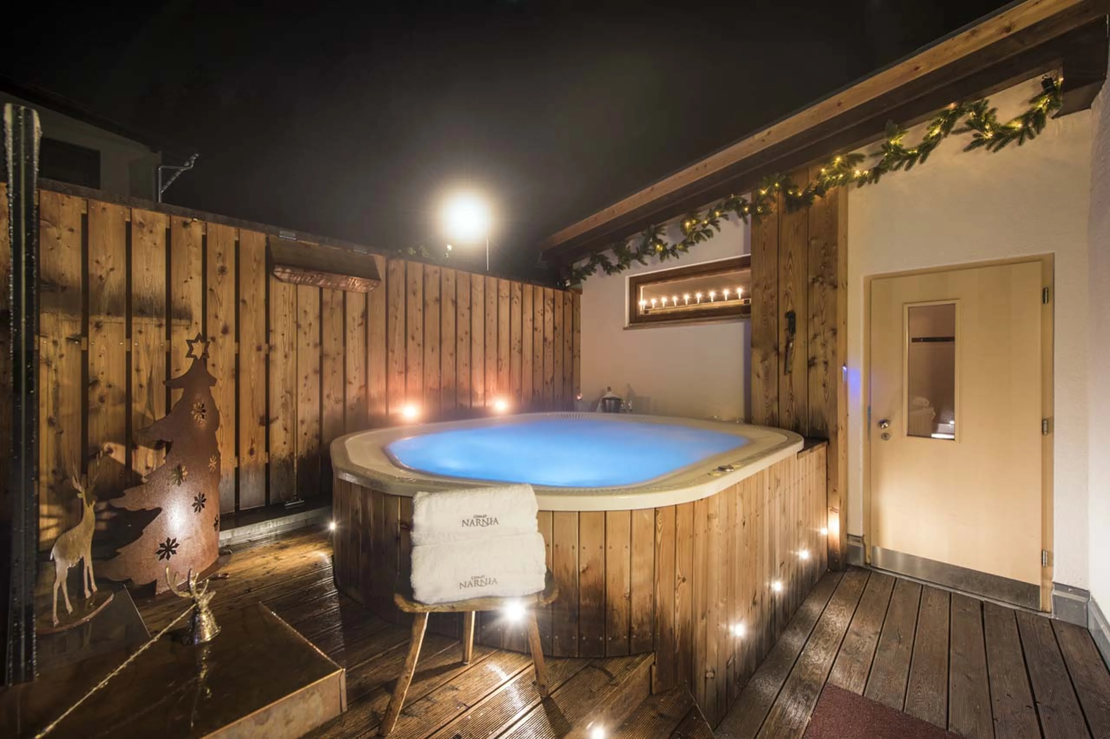 Hot tub at Chalet Narnia in St Anton