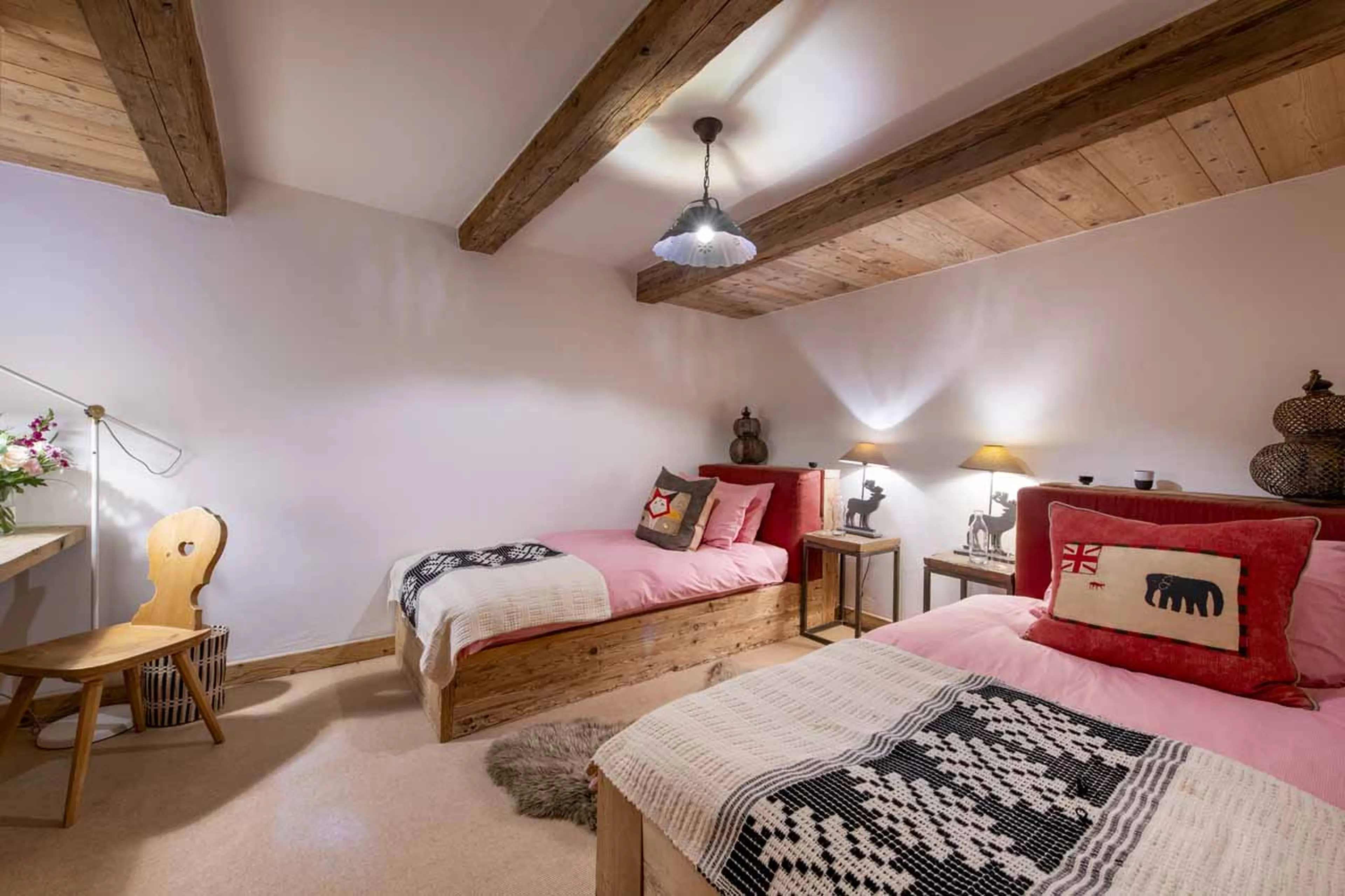 Bedroom five in Chalet Nyumba in Verbier