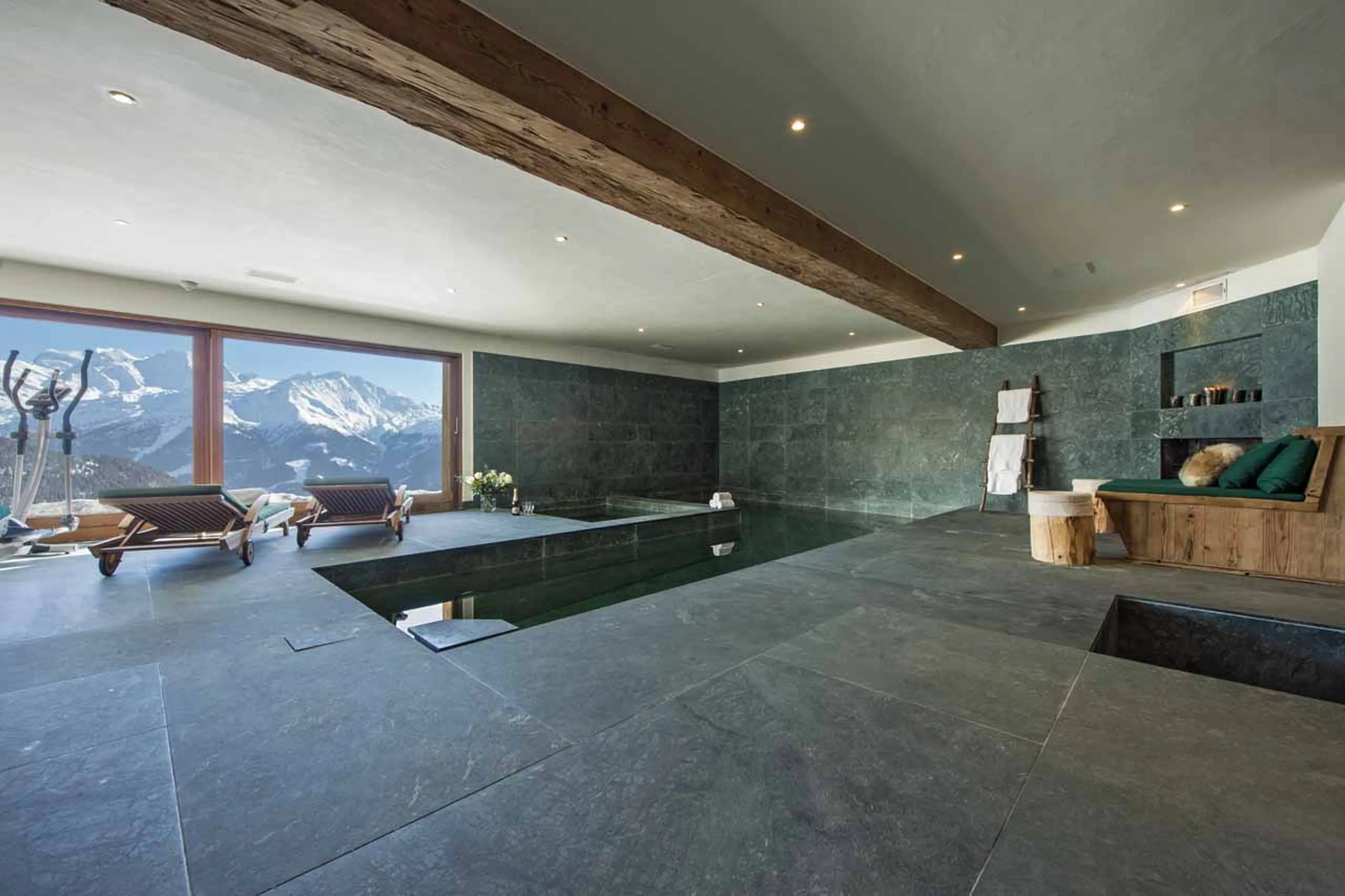 Large spa area with mountain views at Chalet Nyumba in Verbier