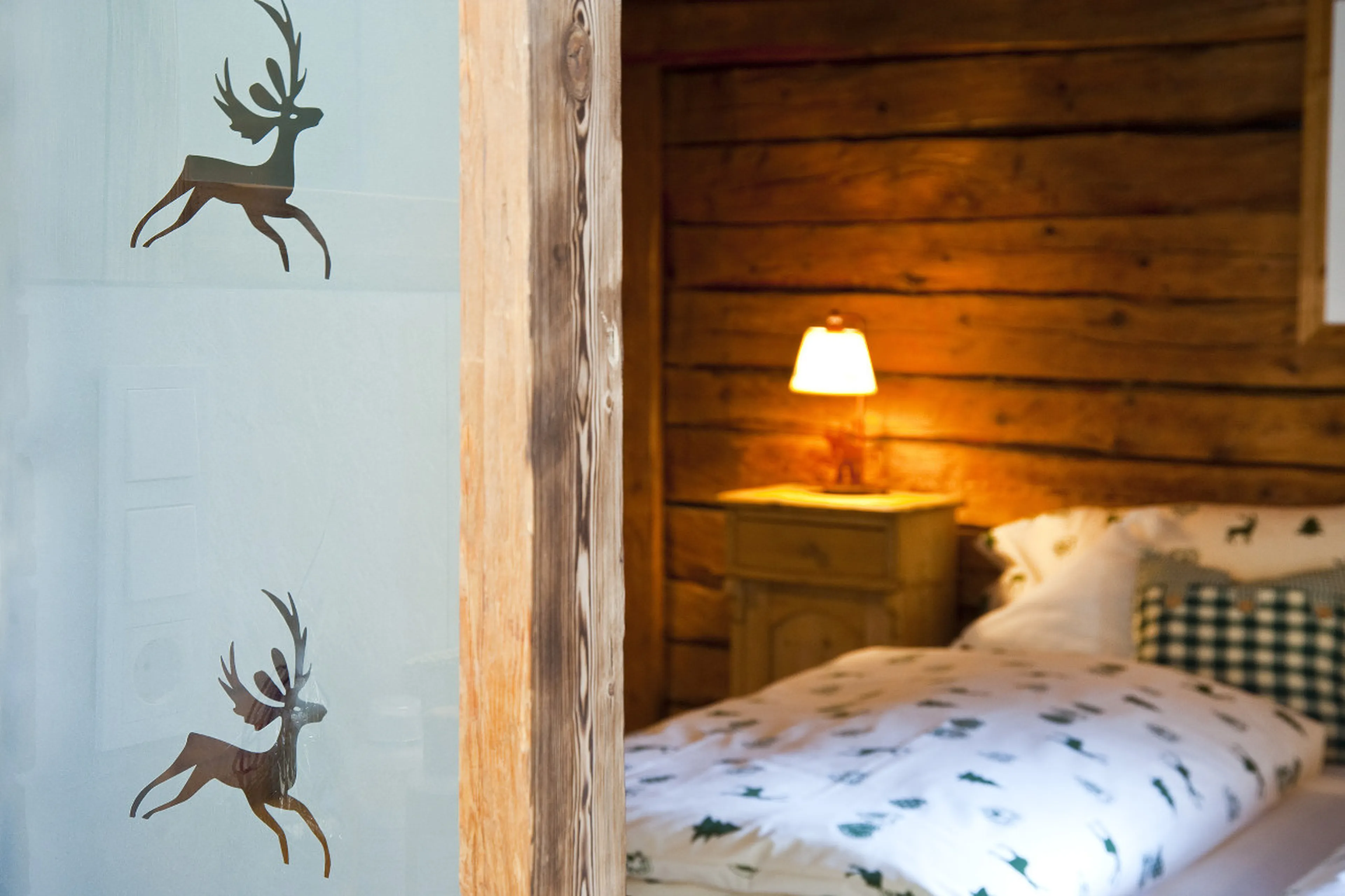Double en-suite bedroom in Chalet Obertreyen near Kronplatz
