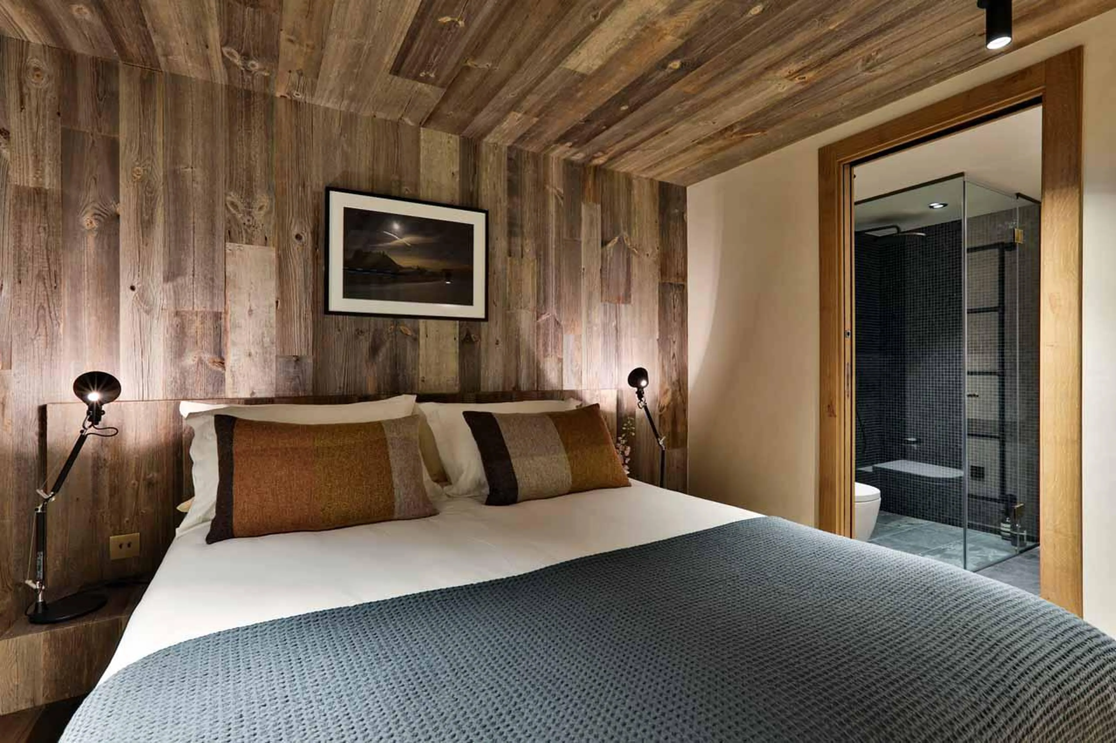 Double/twin bed at Chalet On The Rocks in Chamonix
