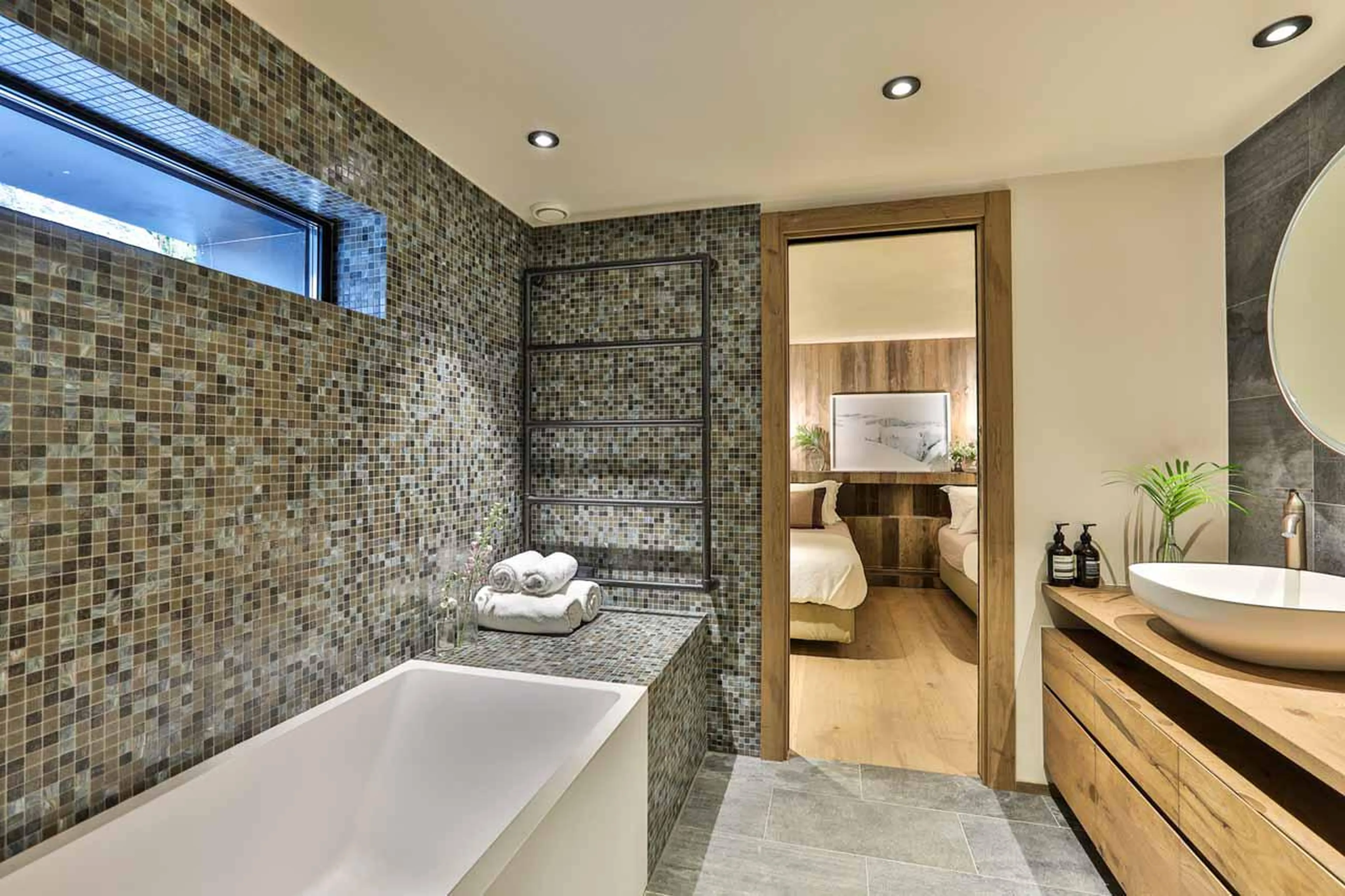 Bathroom four at Chalet On The Rocks in Chamonix