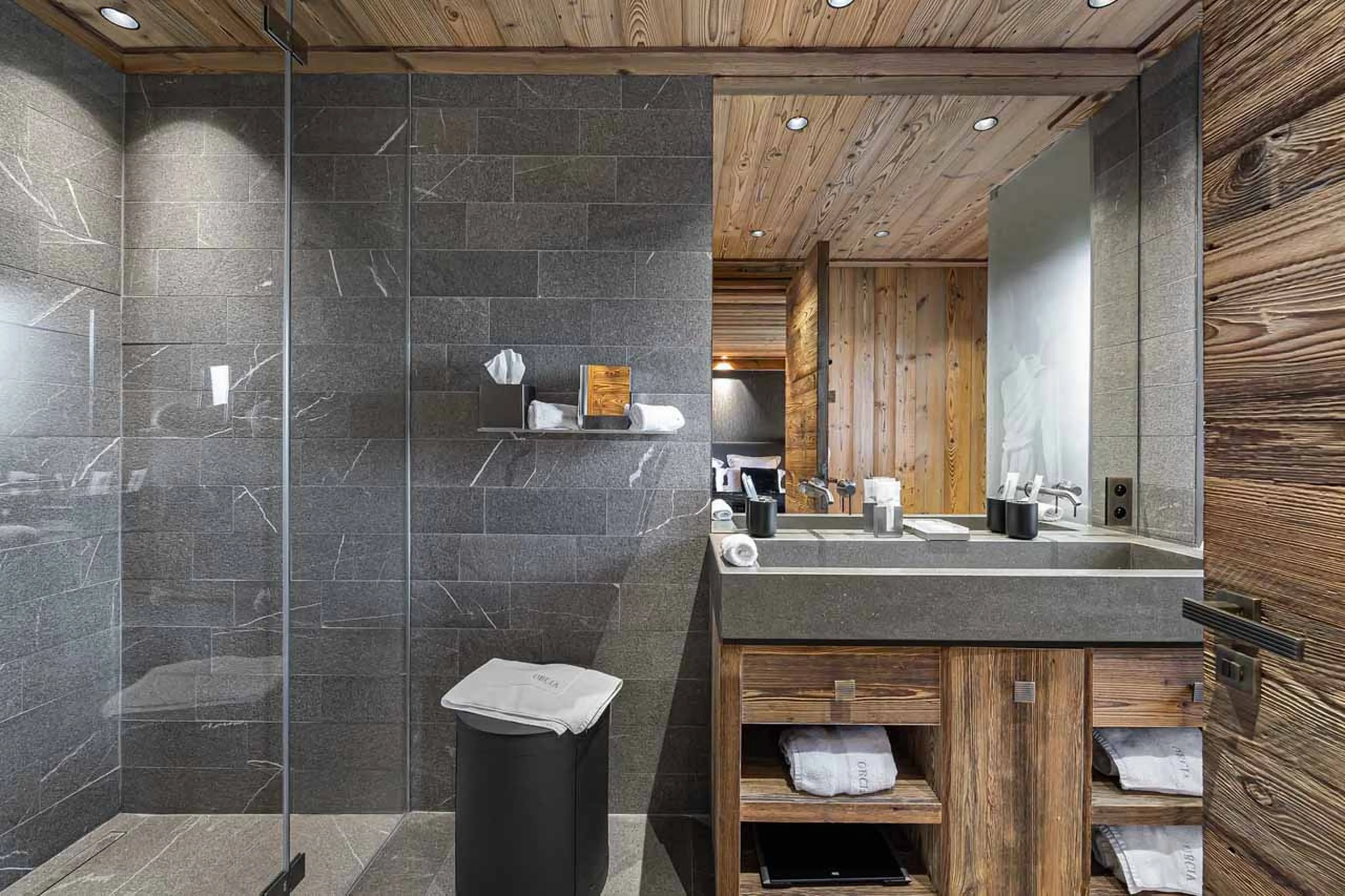 Bathroom four at Chalet Orcia in Megeve