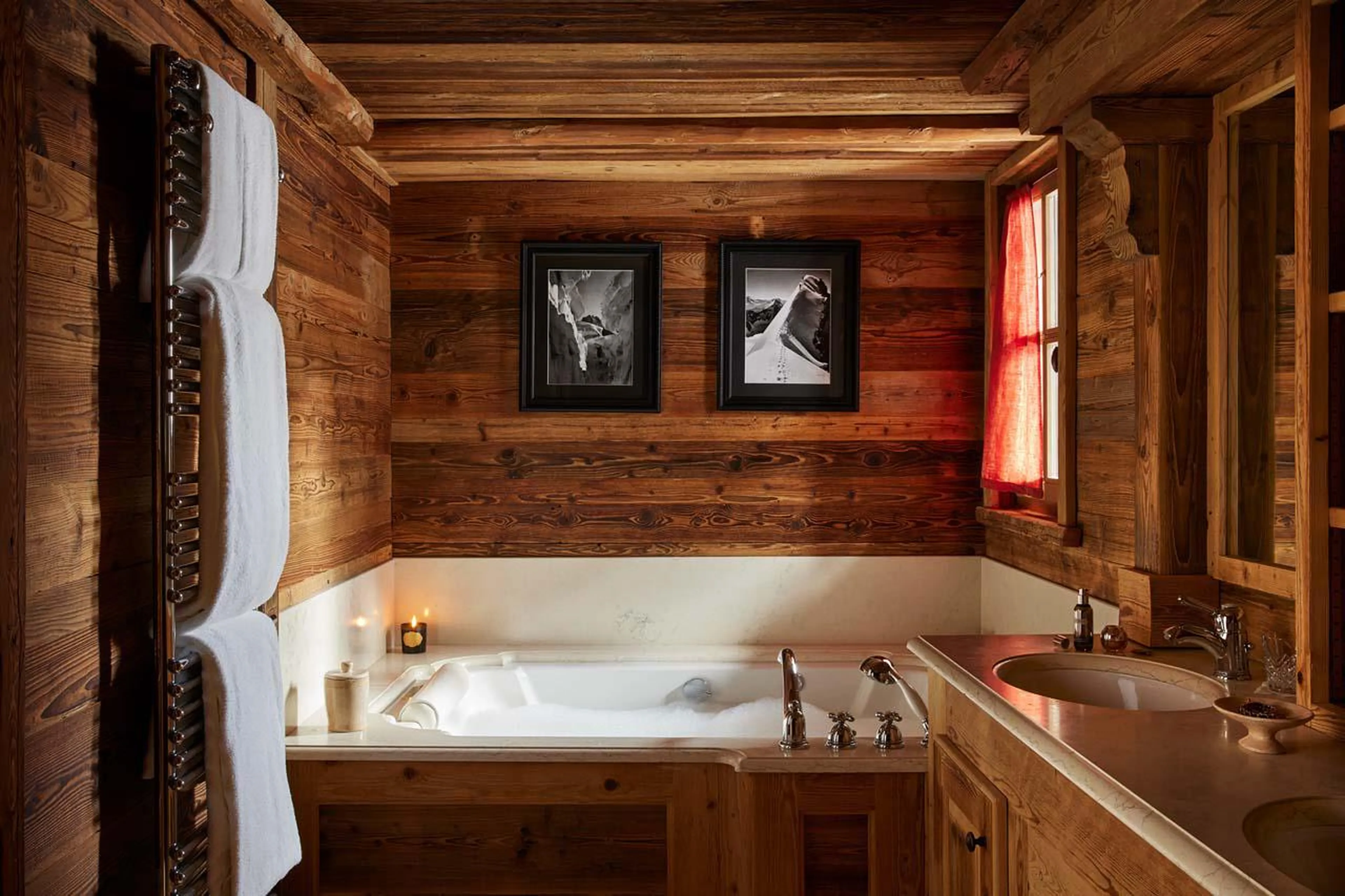 En-suite bathroom at Chalet Ormello in Courchevel 1850
