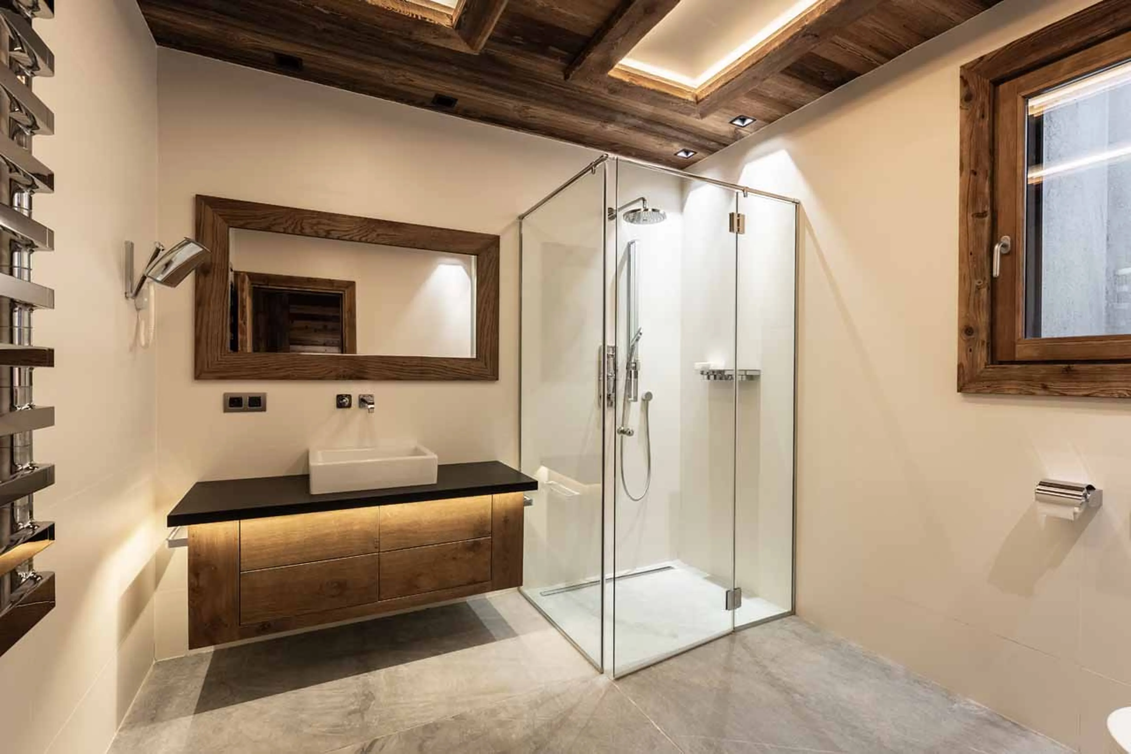 Bedroom 4 en-suite at Chalet Orrana in Courchevel 1550