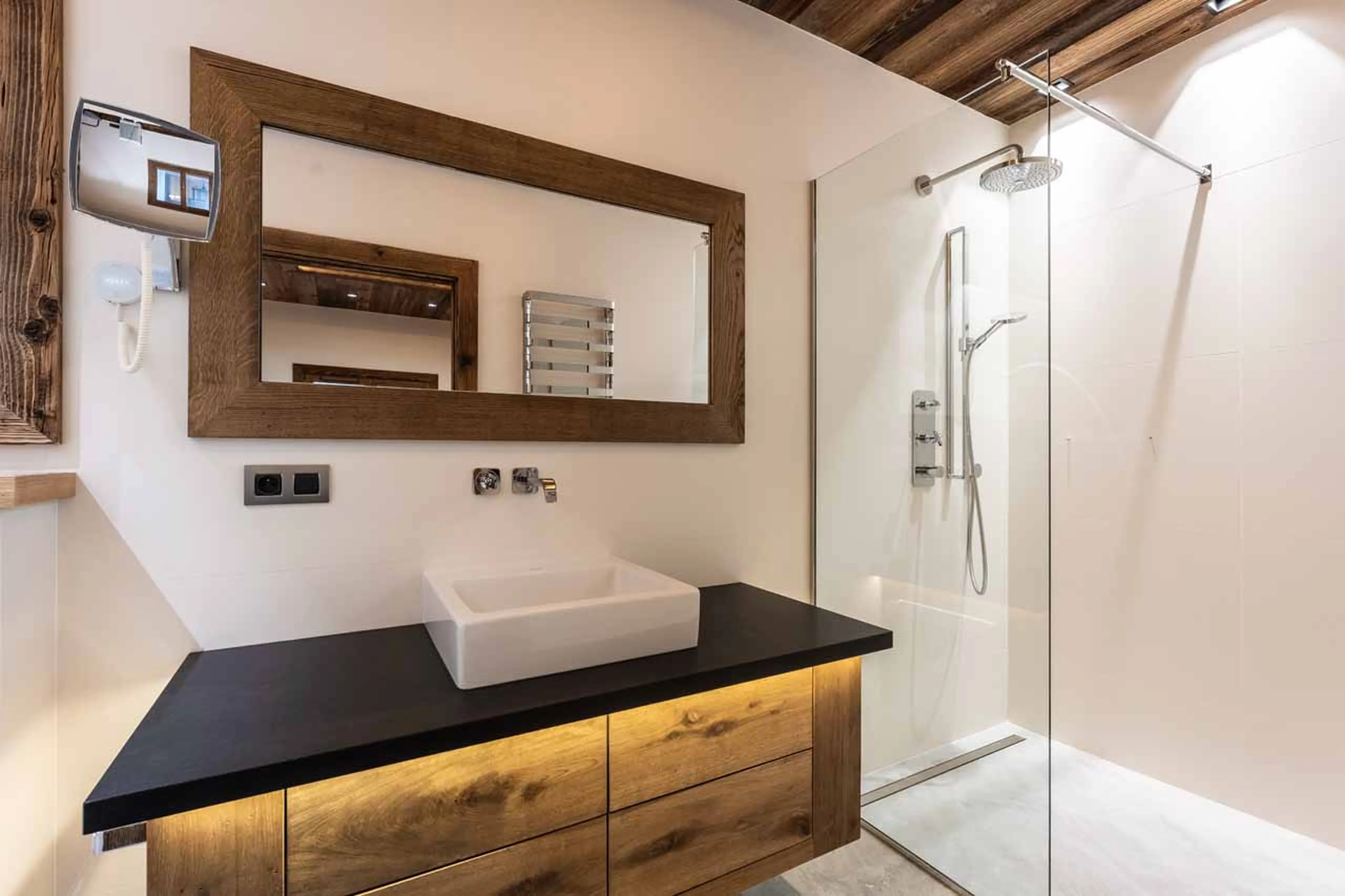 Bedroom 5 en-suite at Chalet Orrana in Courchevel 1550