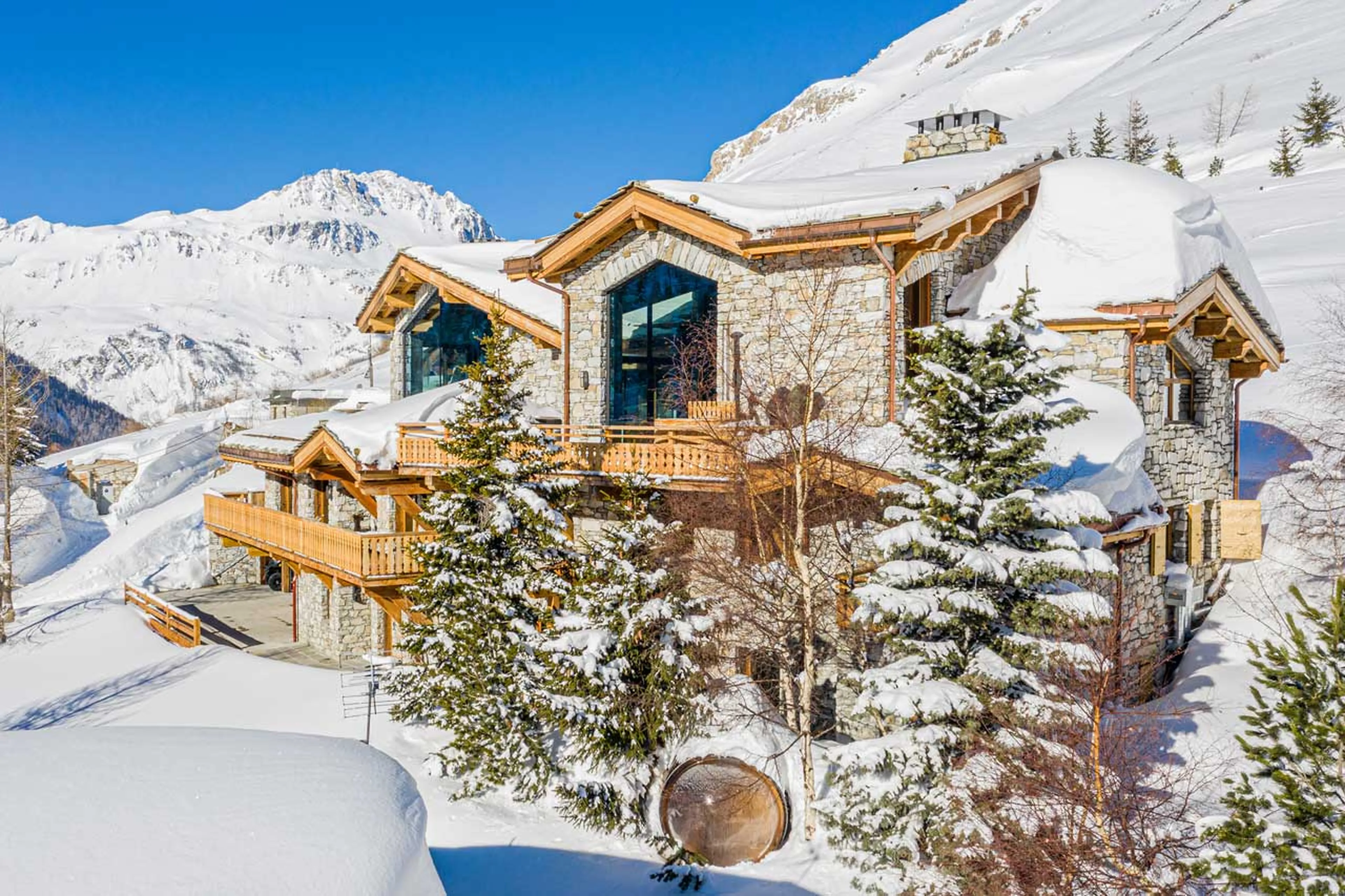 Exterior of Chalet Orso in Val d'Isere