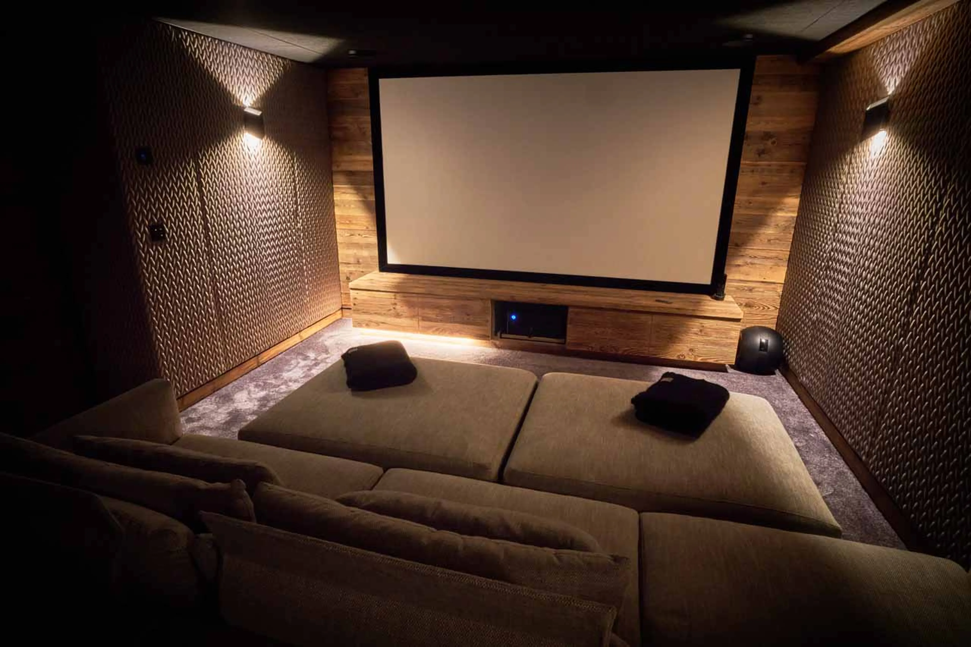 Cinema room at Chalet Otoctone in Megeve
