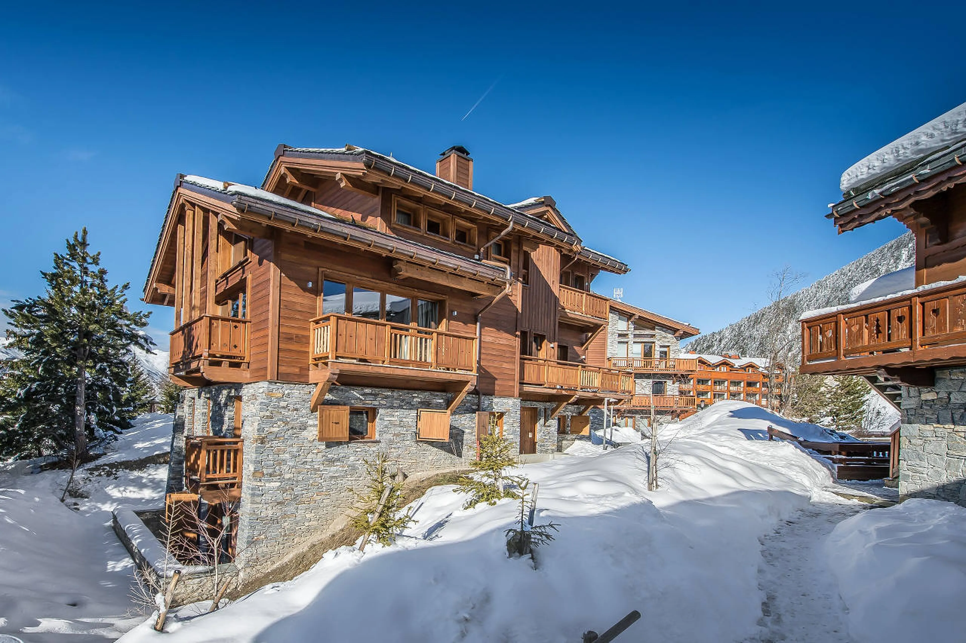 Exterior of Chalet Overview in Courchevel 1650 located 350 metres from slopes