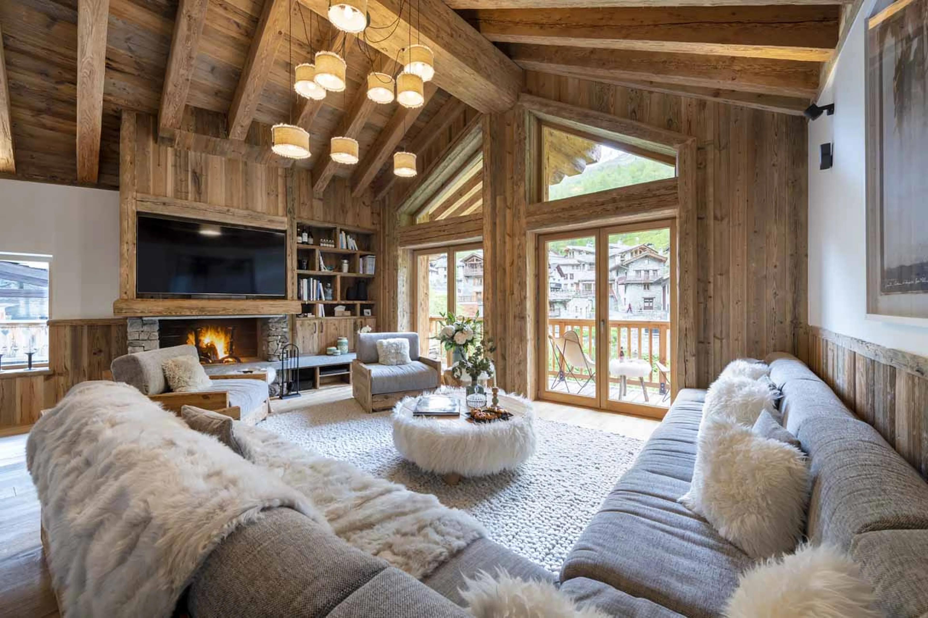 Living room at Chalet Oxalis in Val d'Isere