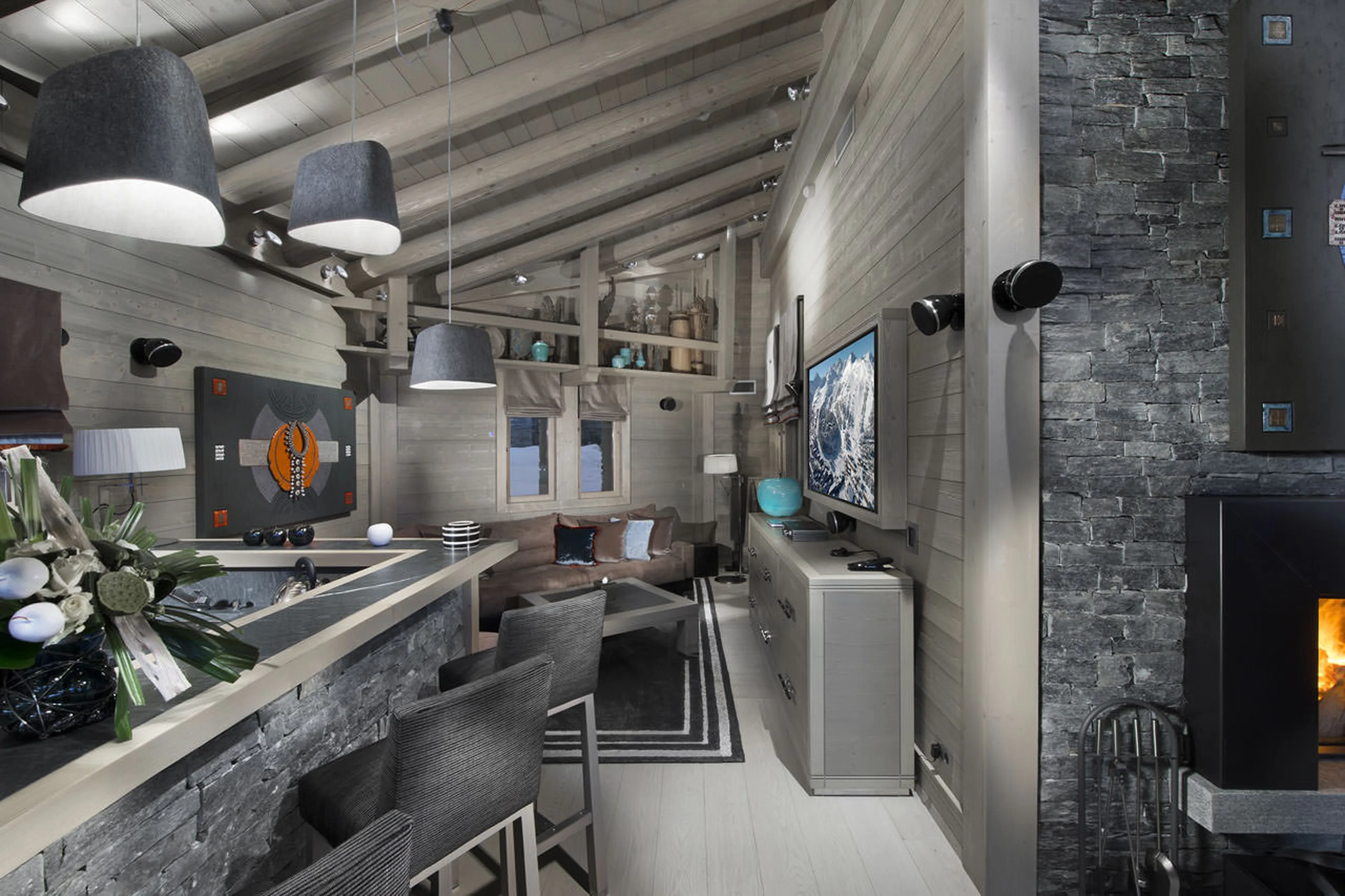 TV corner in living area of Chalet Panmah in Courchevel 1850