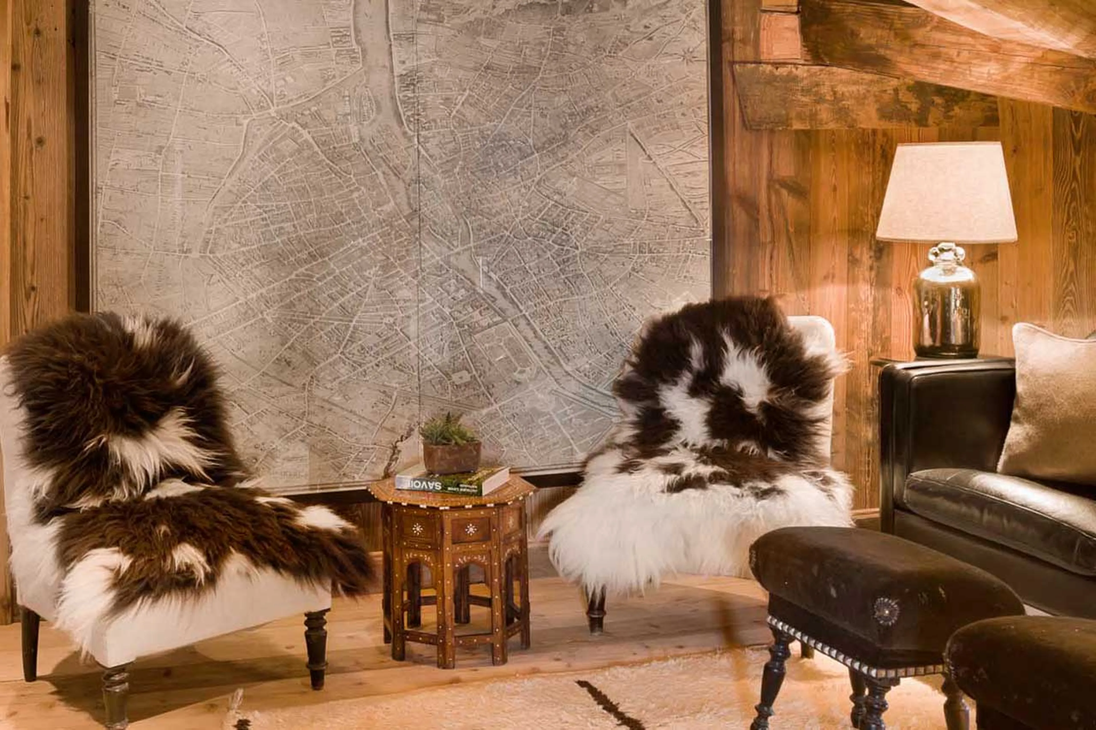 Mezzanine level seating at Chalet Pelerin in Le Miroir