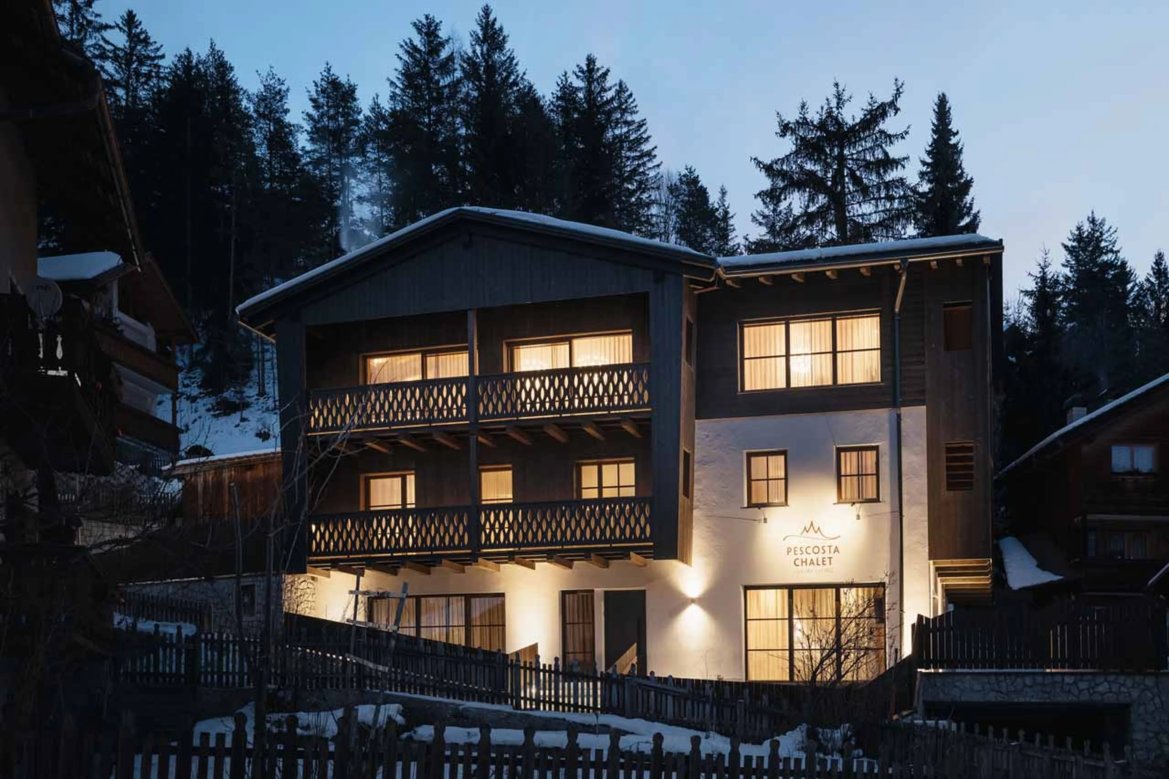 Chalet Pescosta in Kronplatz at night