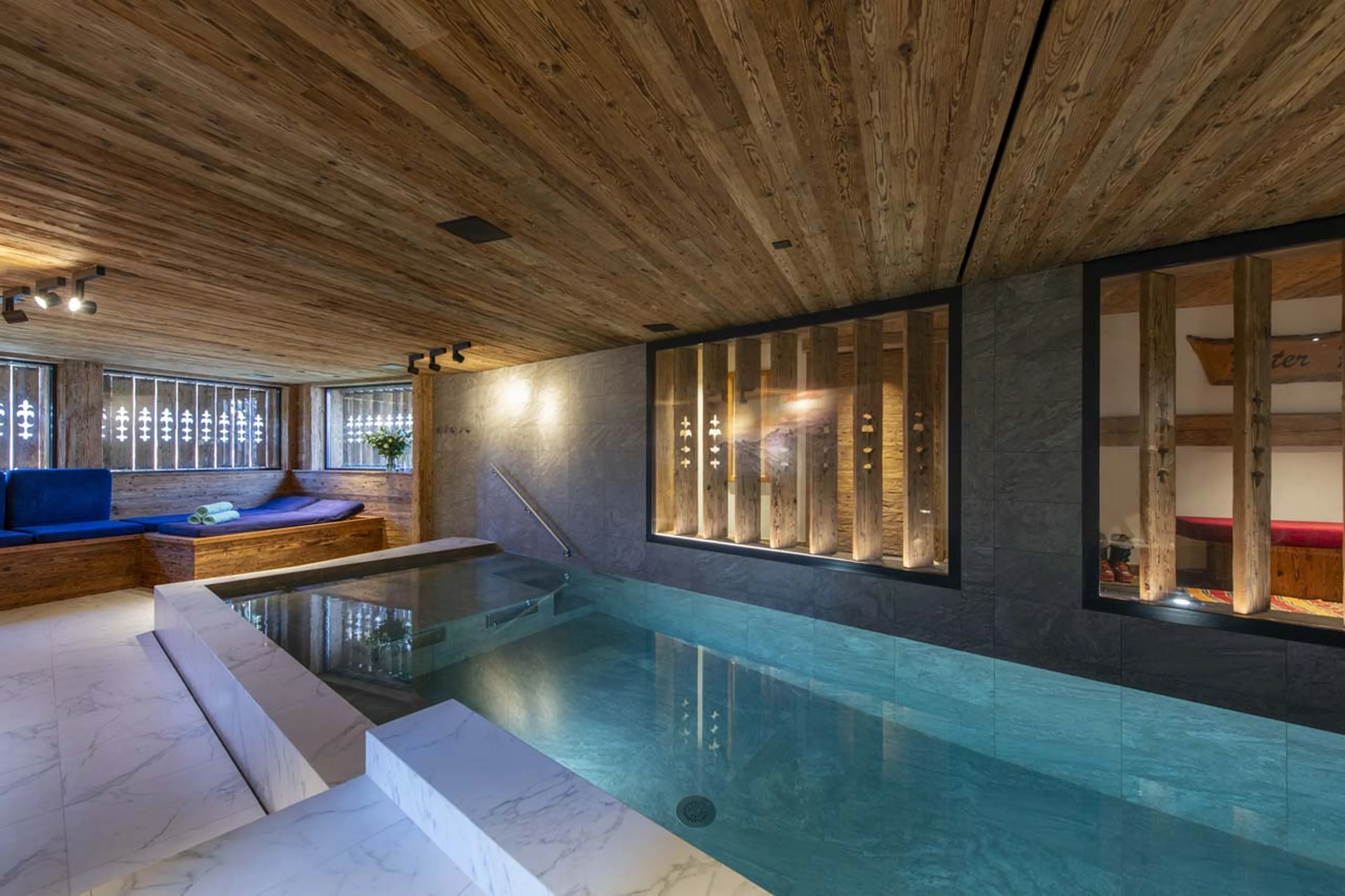 Pool at Chalet Peter Pan in Verbier