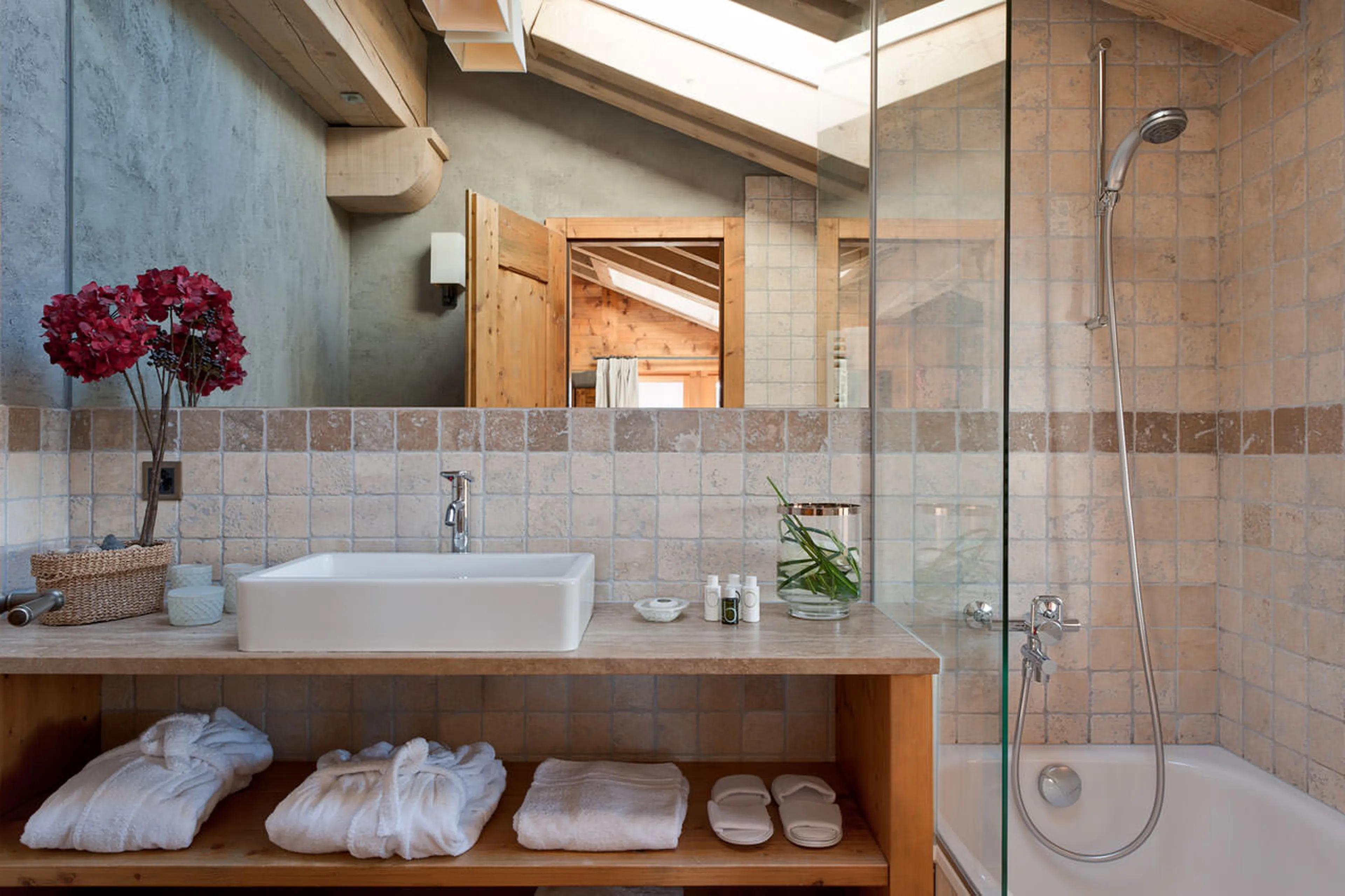 En-suite bathroom at Chalet Pierre Avoi in Verbier