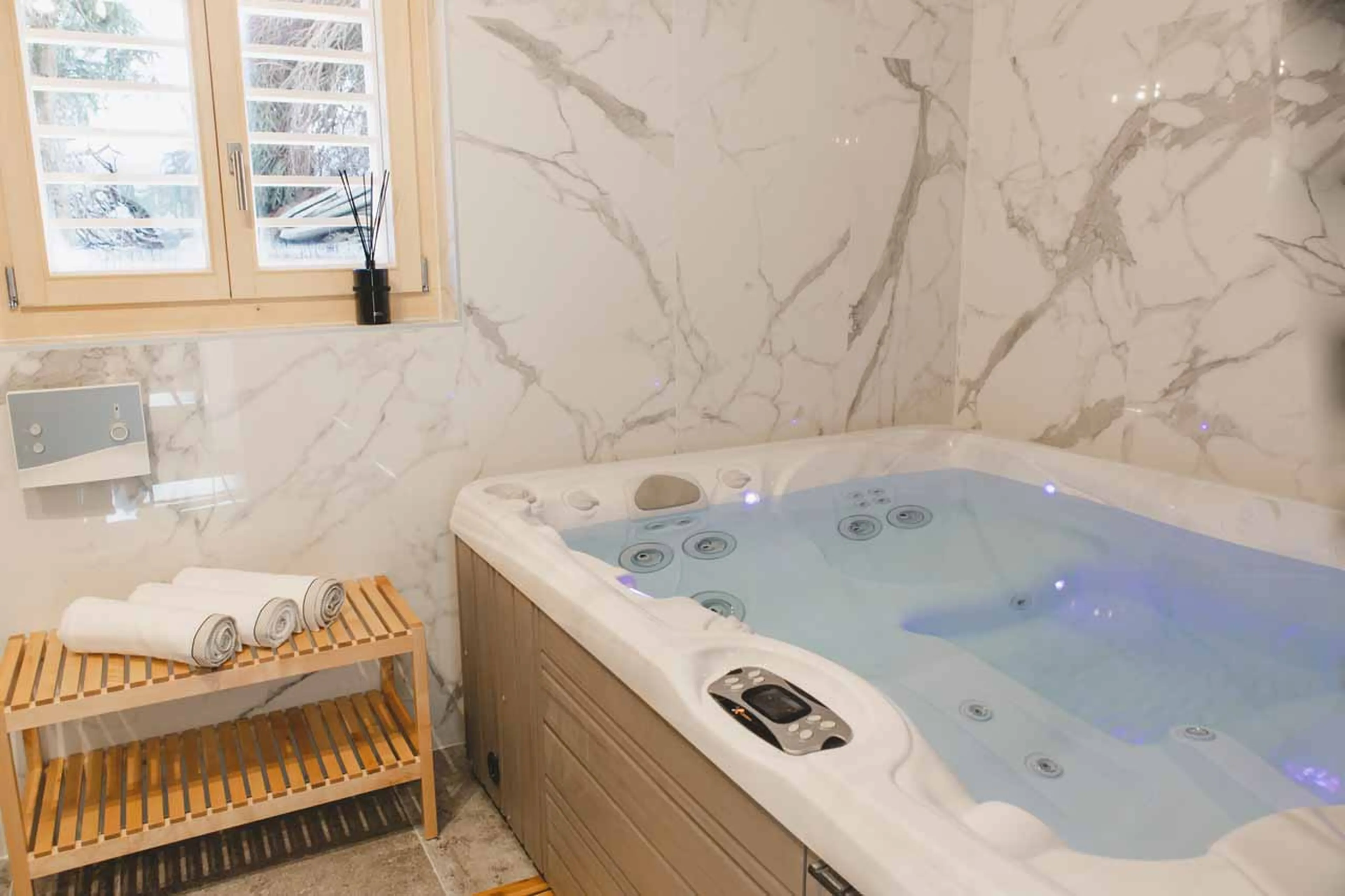 Jacuzzi at Chalet Pierrepointe in Verbier