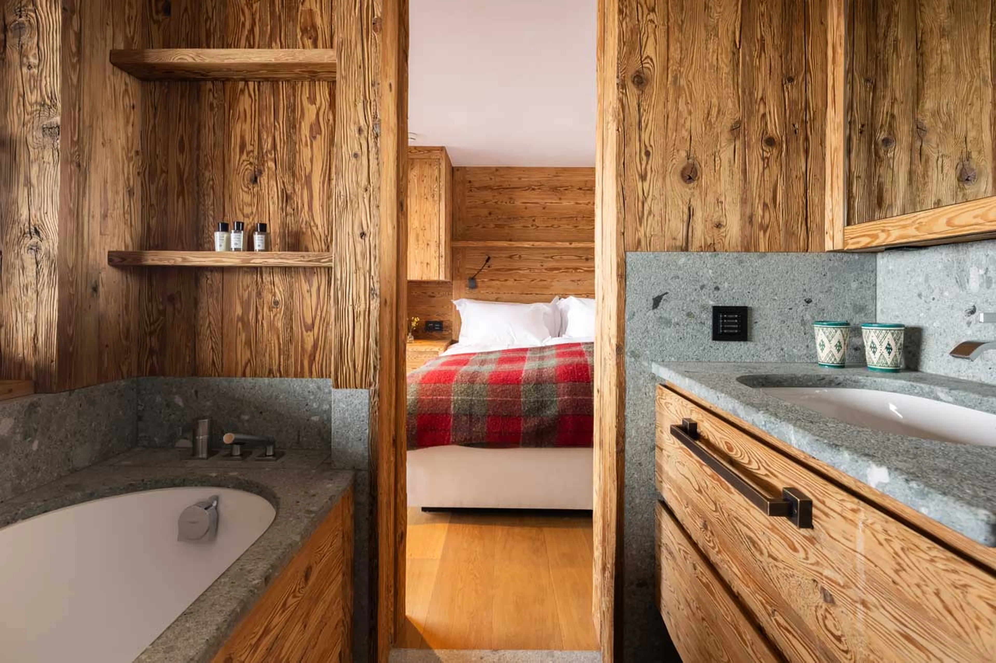 Bedroom 2 en-suite at Chalet Pierrier in Verbier