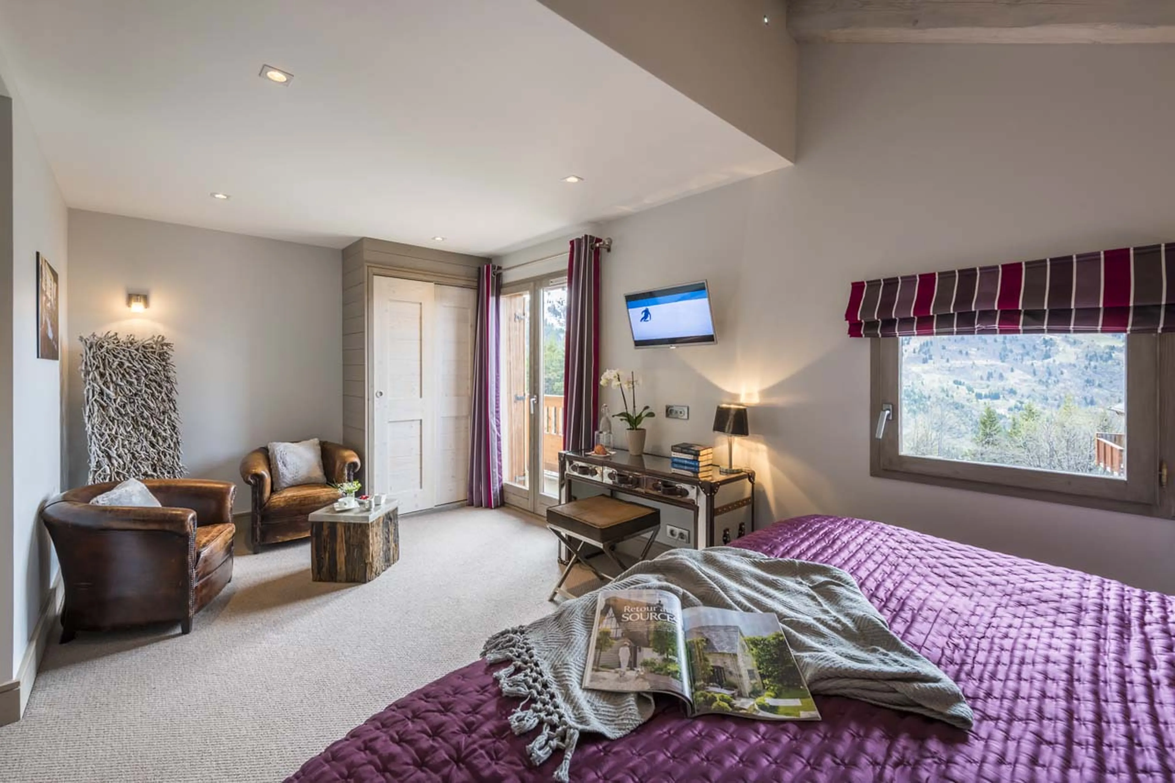 Access to shared balcony at Chalet Pont du Cam in Meribel