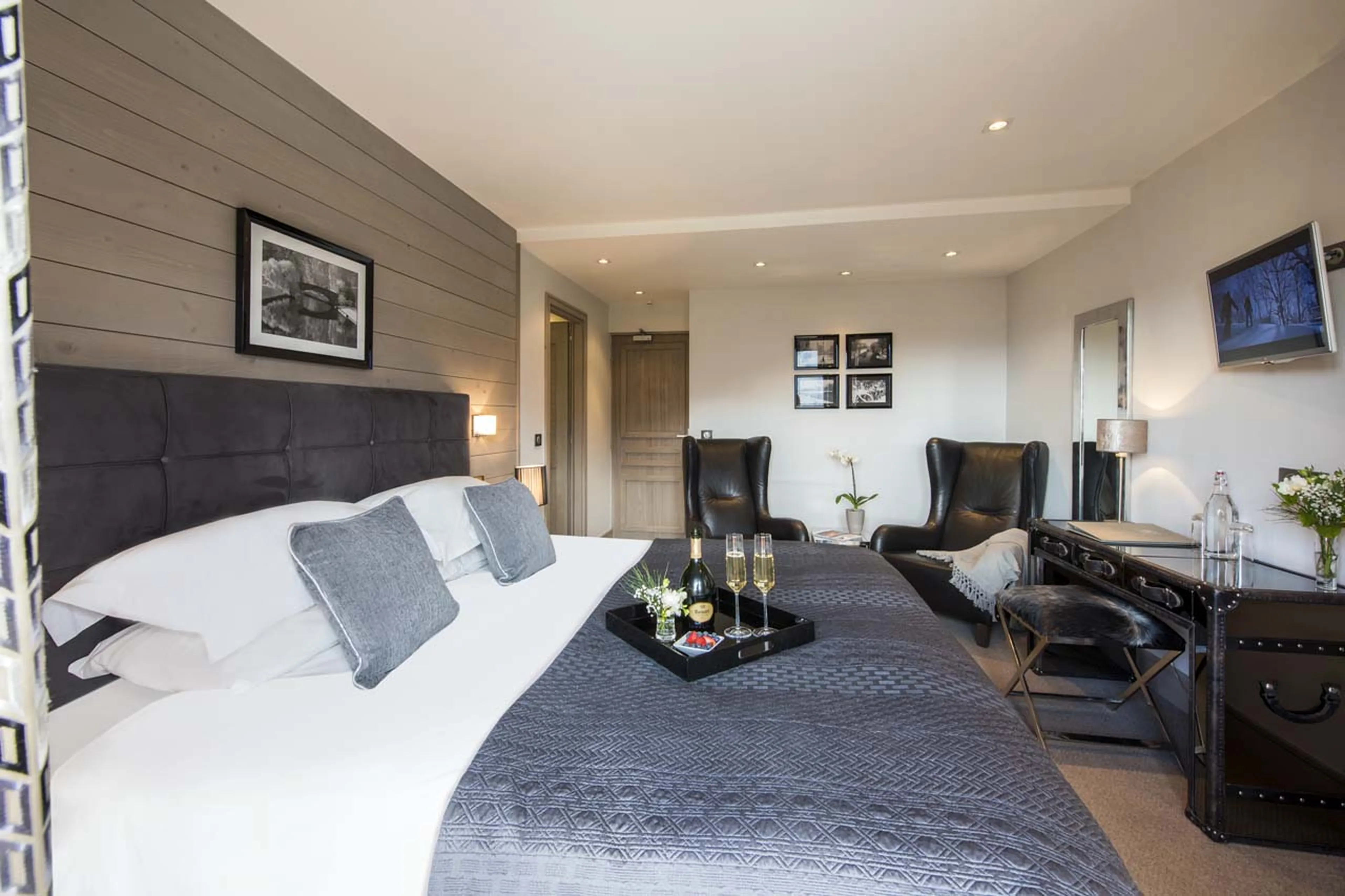 Trinity master suite at Chalet Pont du Cam in Meribel