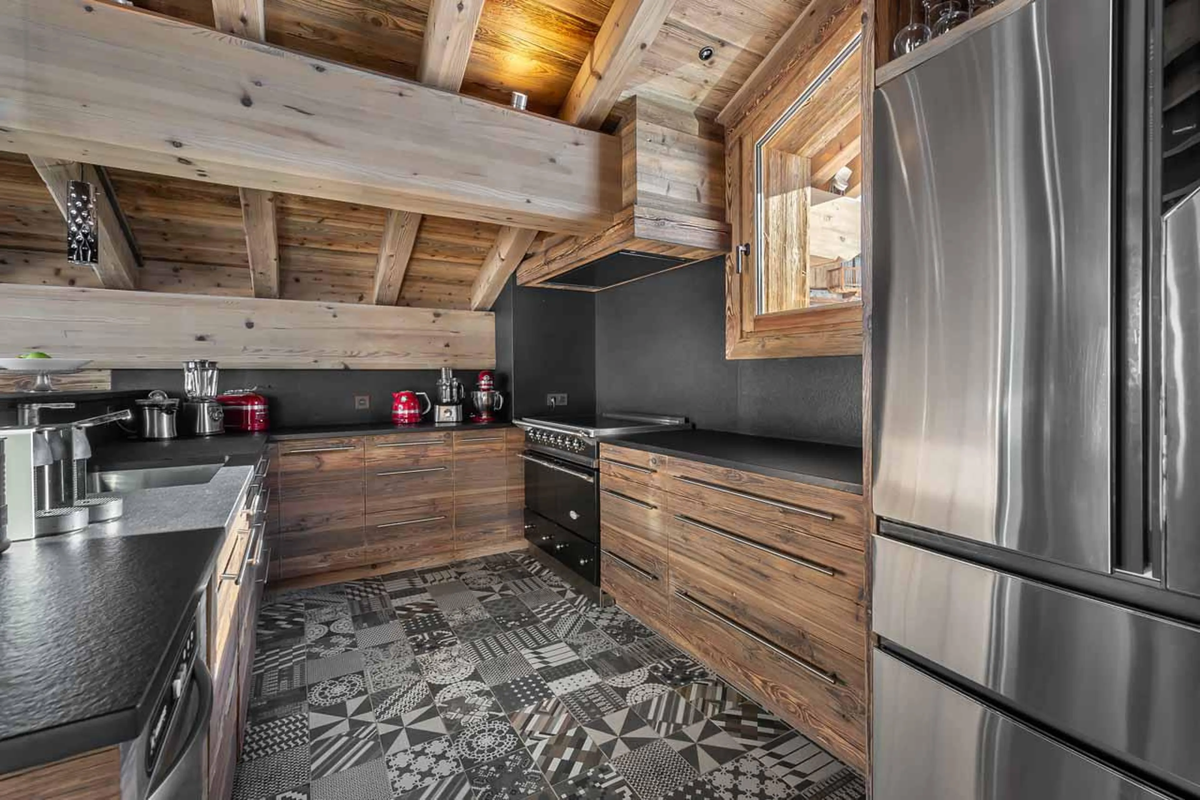 Kitchen at Chalet Pure White Crystal in St Martin de Belleville
