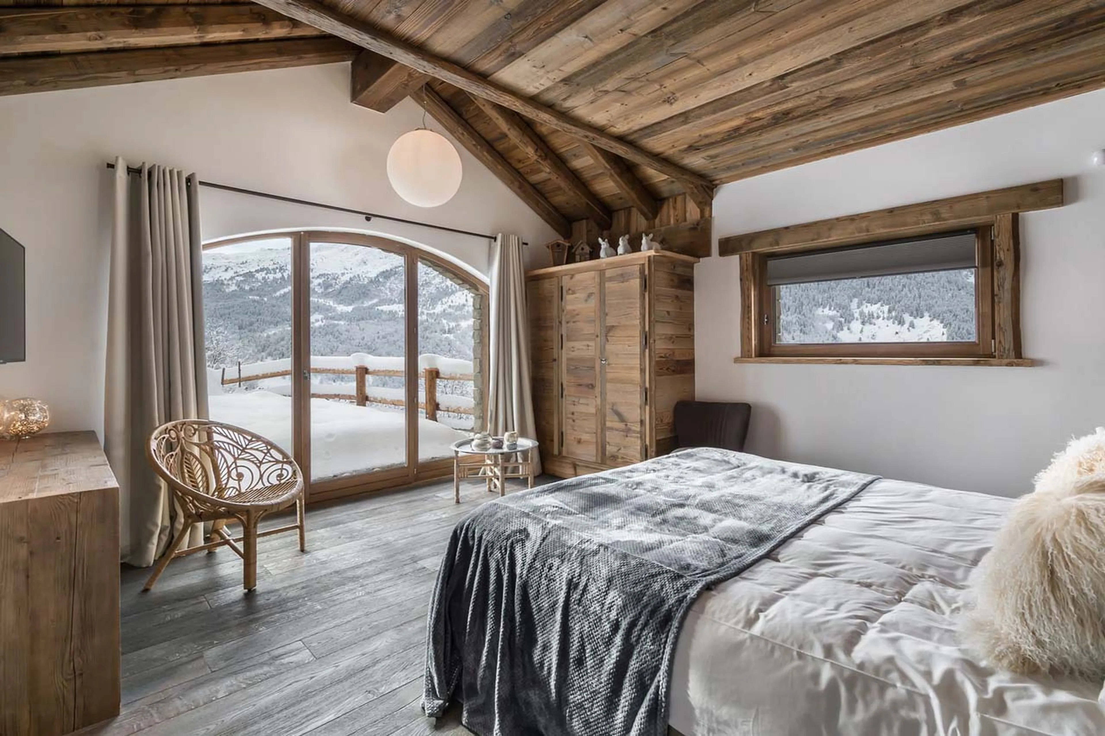 Bedroom one at Chalet Queen Mijane in Meribel