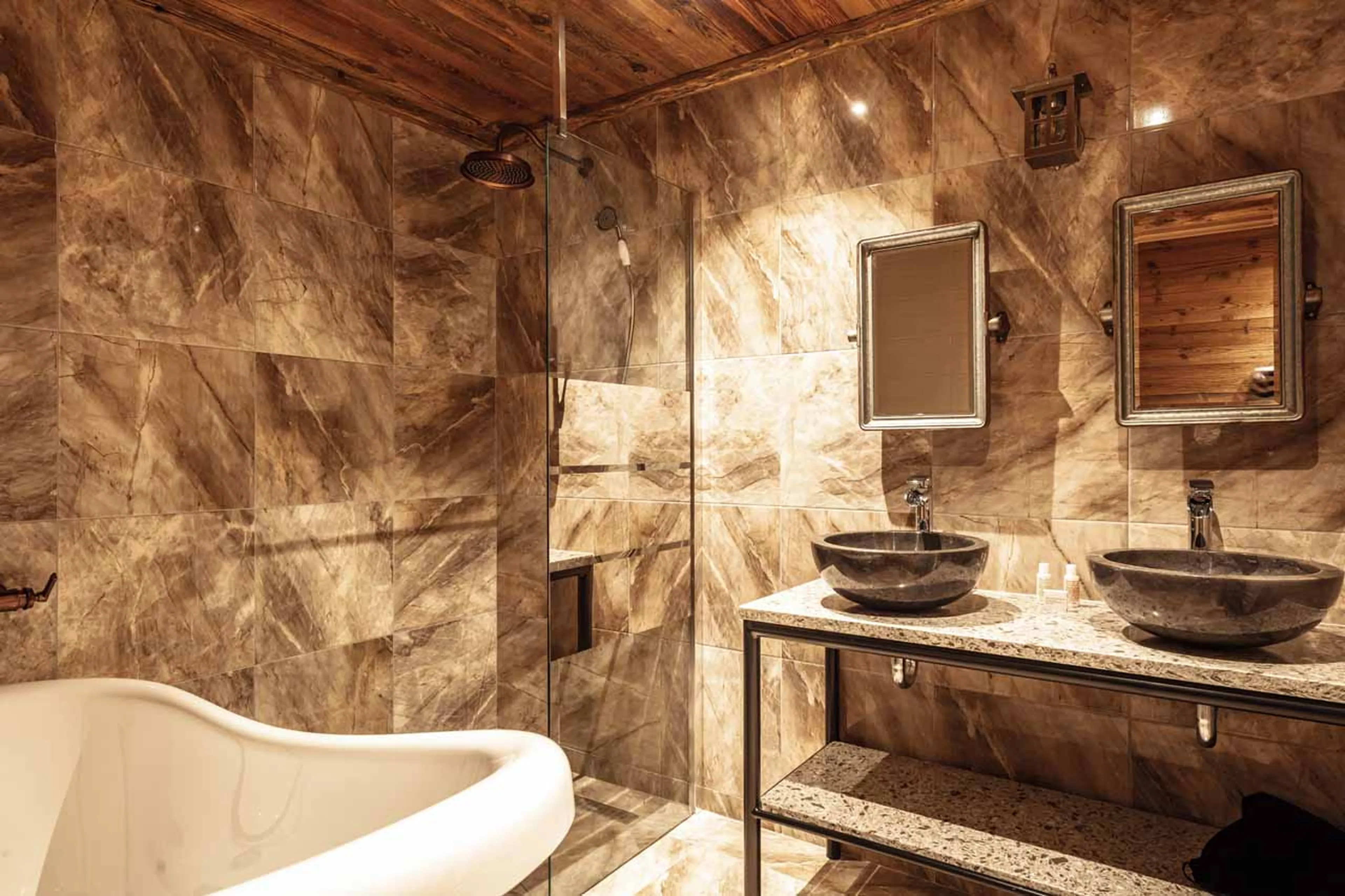 Bathroom five at Chalet Raven in Tignes