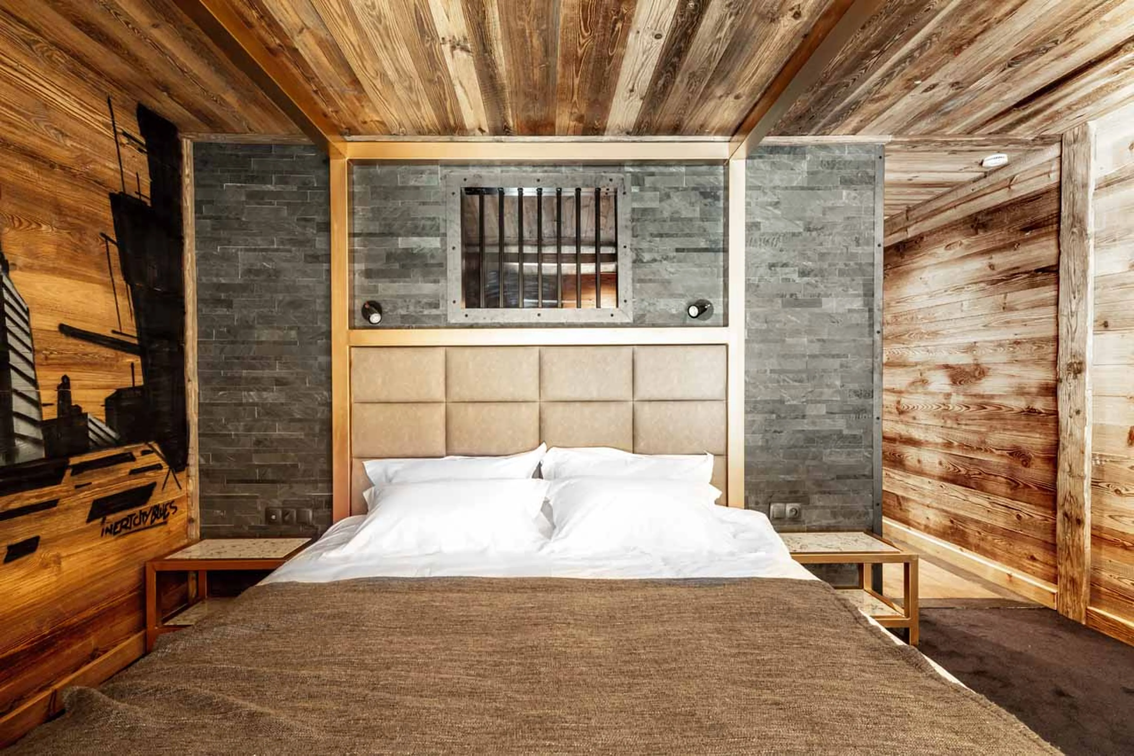Bedroom seven at Chalet Raven in Tignes