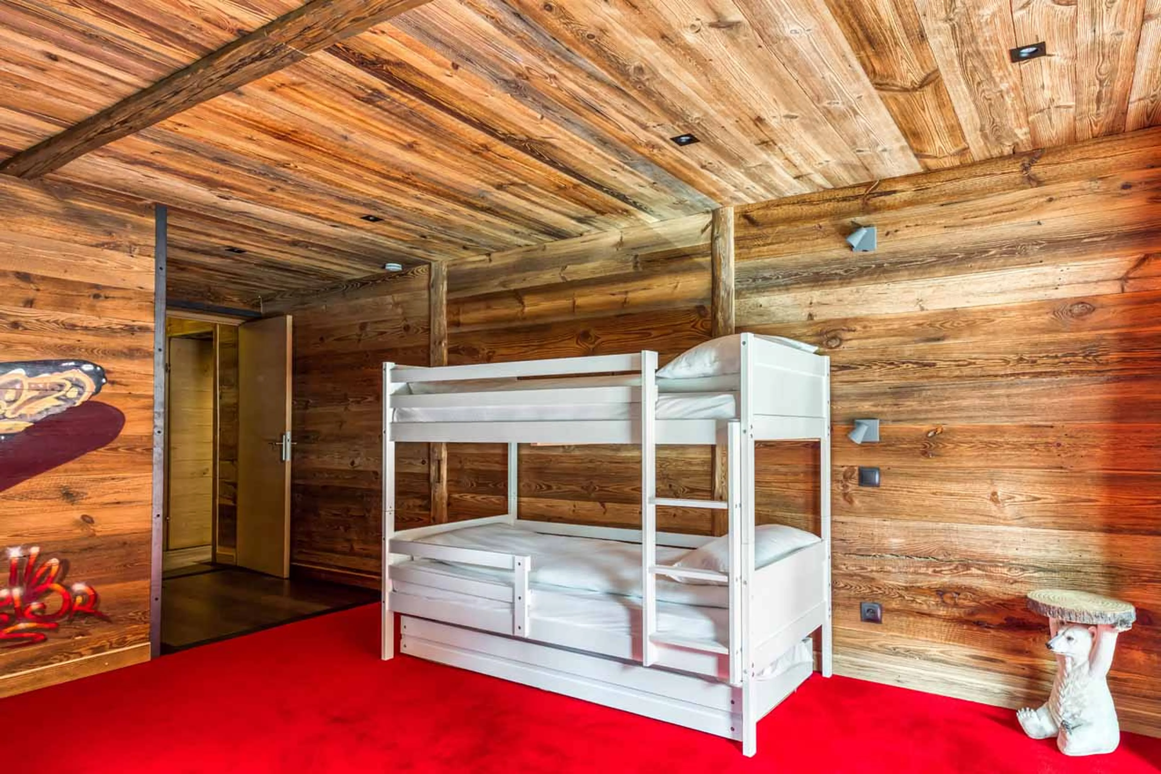 Bunk beds at Chalet Raven in Tignes