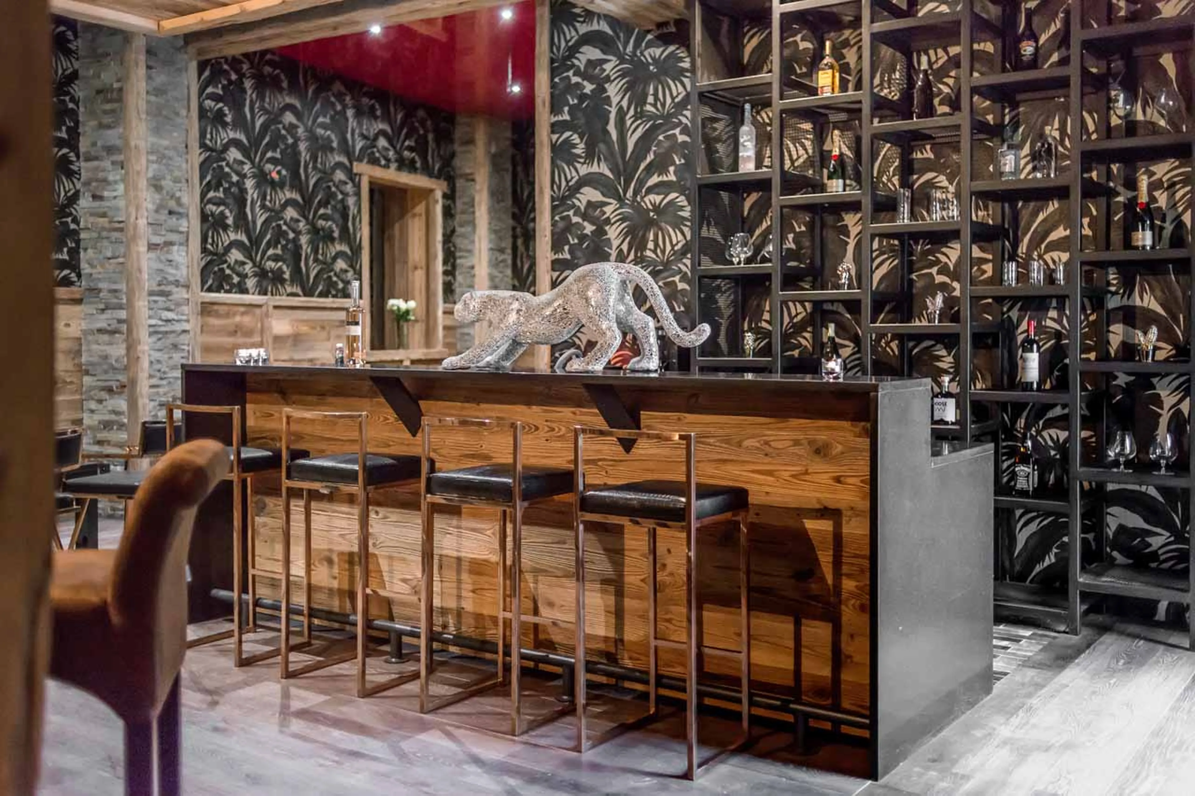 Bar seating at Chalet Raven in Tignes