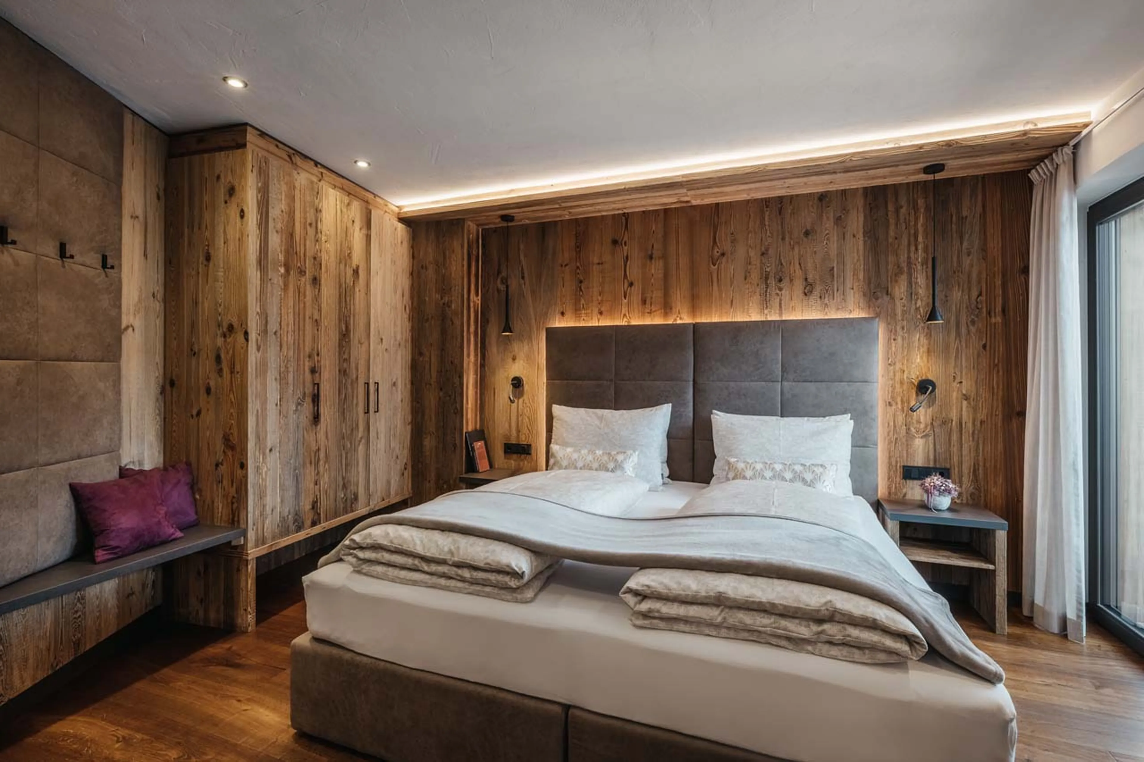 Built-in wardrobes in Chalet Robin, Val Gardena