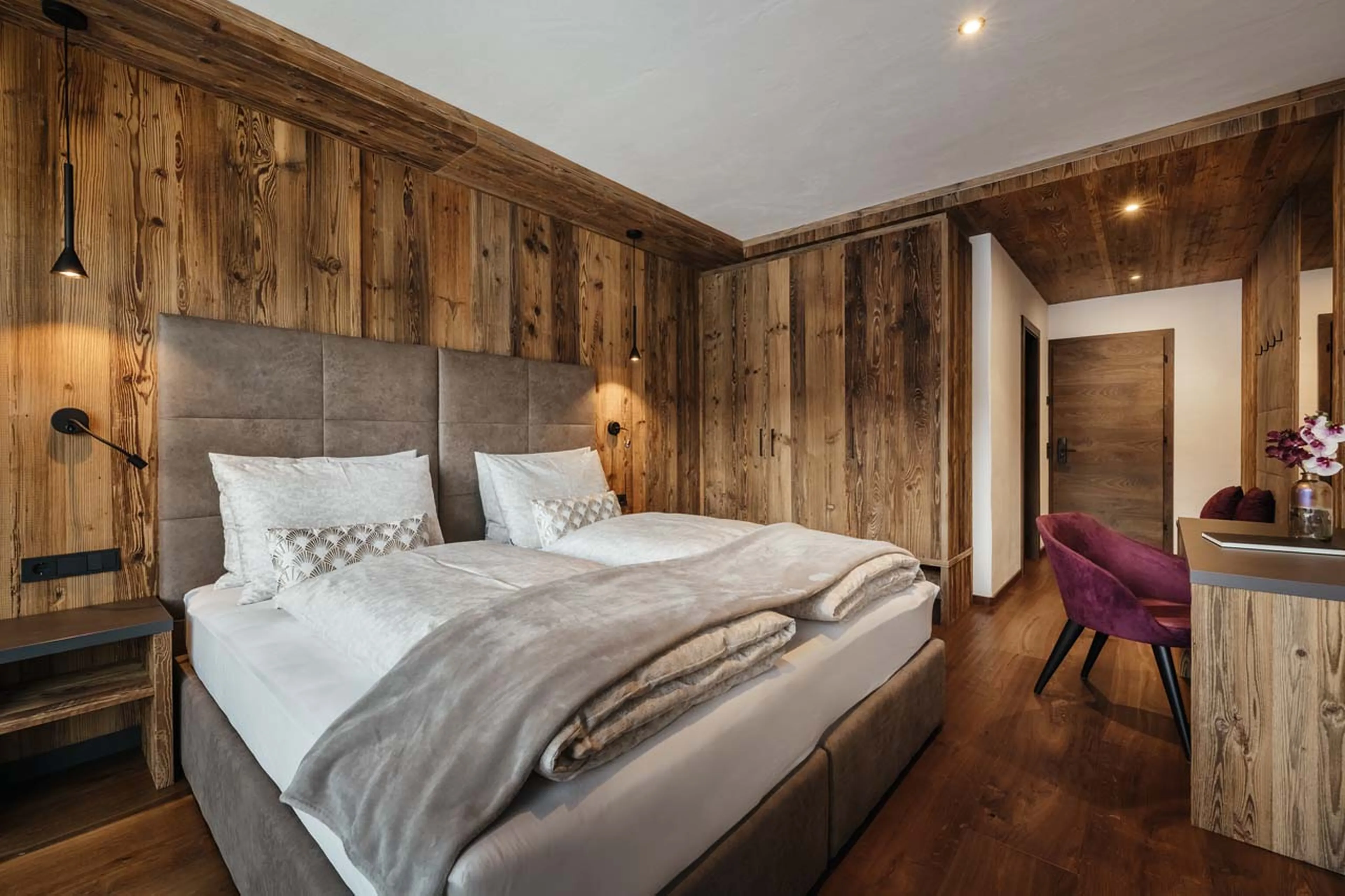 Detail of bedroom 5 in Chalet Robin, Val Gardena