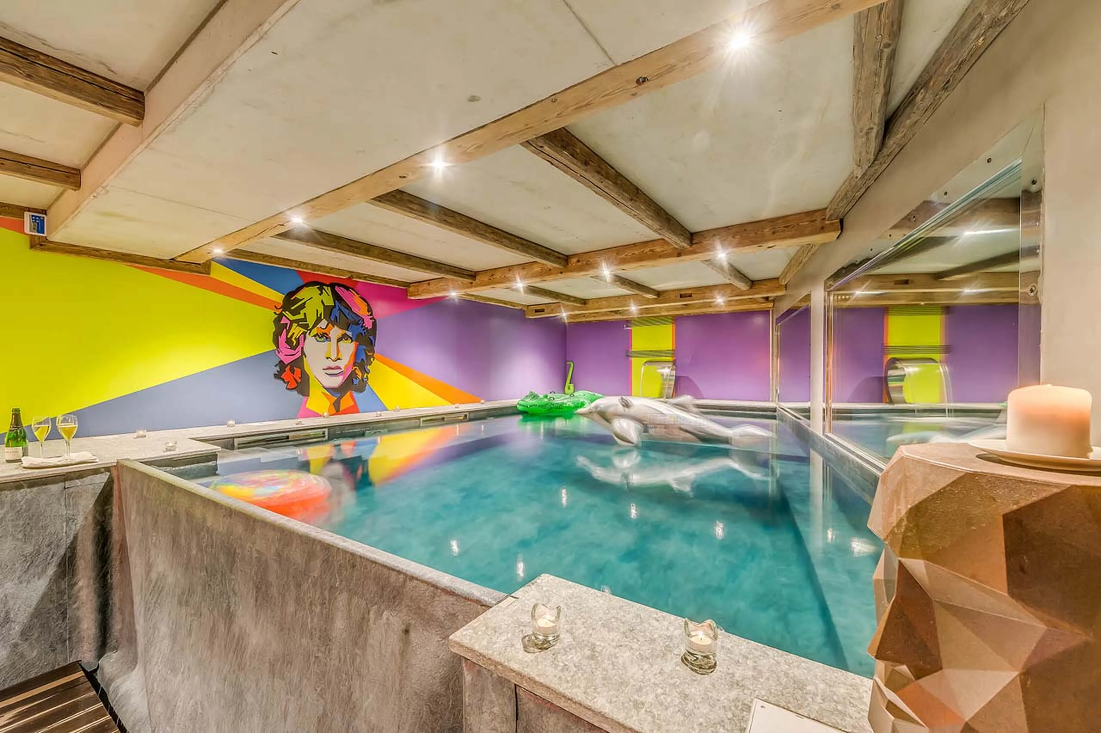 Indoor pool at Chalet Rock n' Love in Tignes